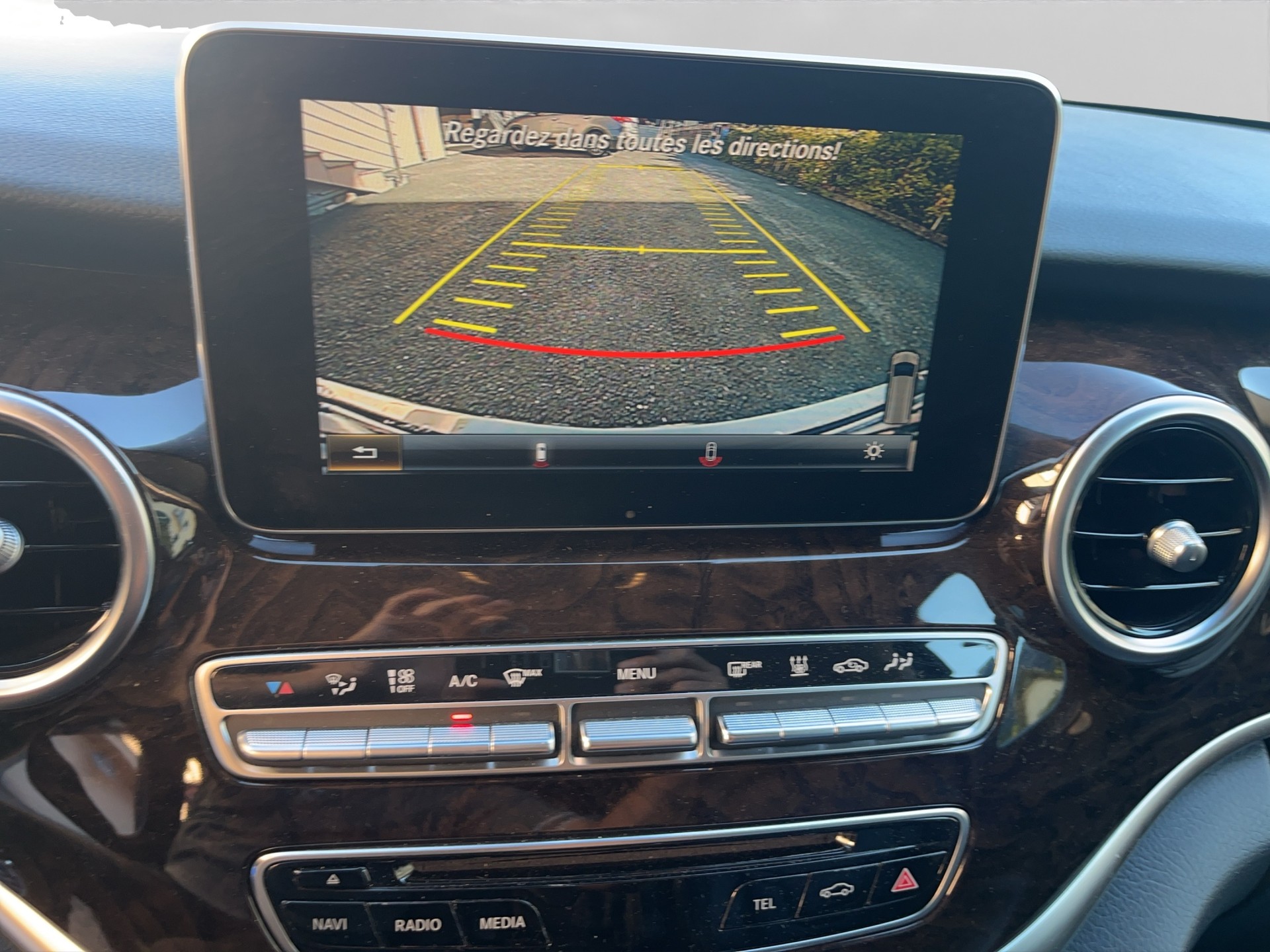 MERCEDES-BENZ V 250 d Avantgarde ex-lang 4Matic 7G-Tronic-image-13