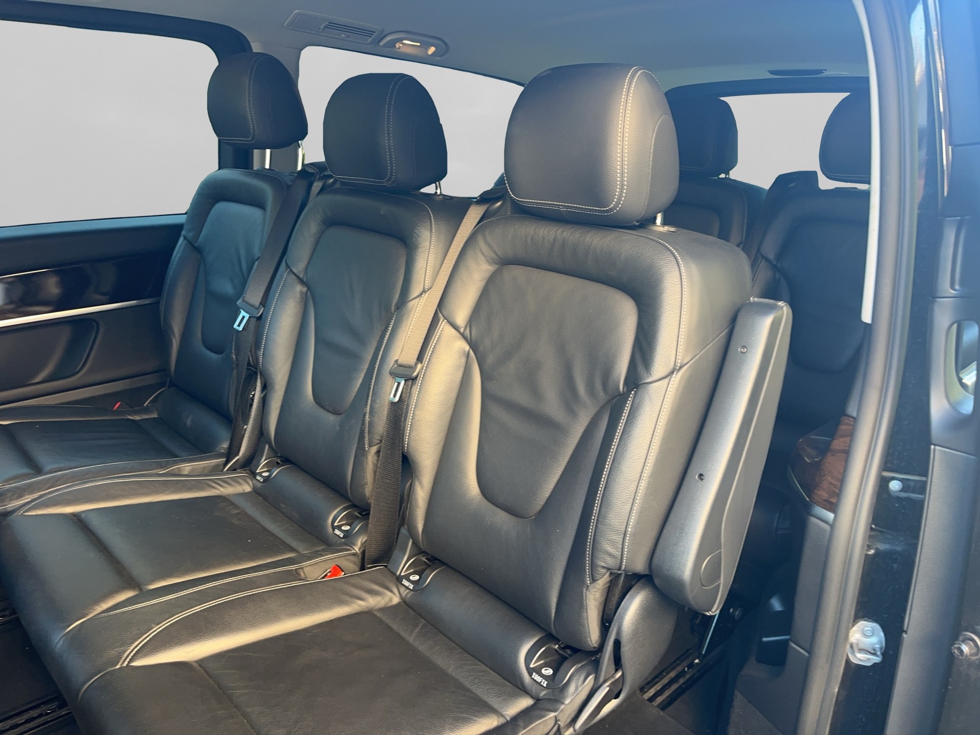 MERCEDES-BENZ V 250 d Avantgarde ex-lang 4Matic 7G-Tronic-image-6