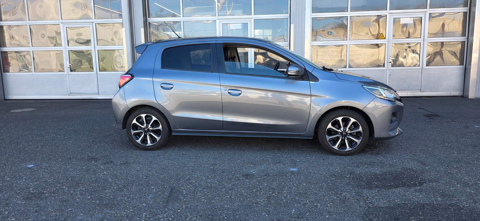 MITSUBISHI Space Star 1.2 Diamond CVT-image-1