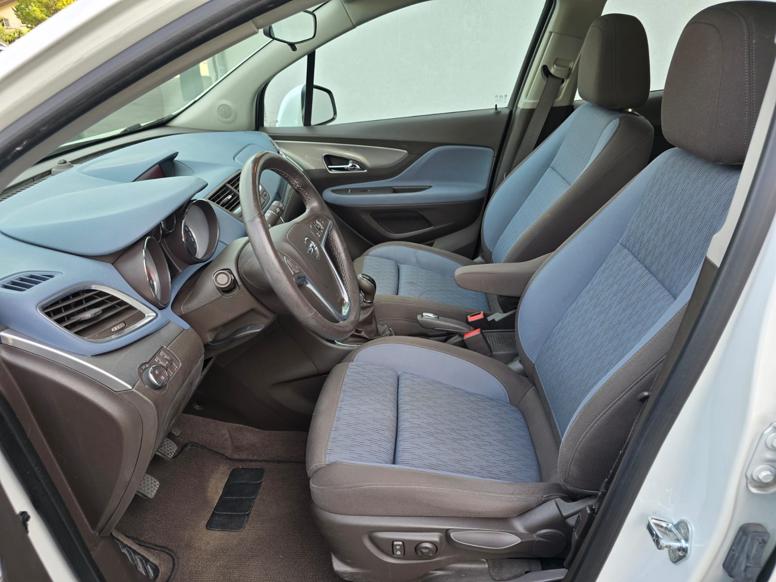 OPEL Mokka 1.4i 16V Turbo Enjoy 4WD-image-11