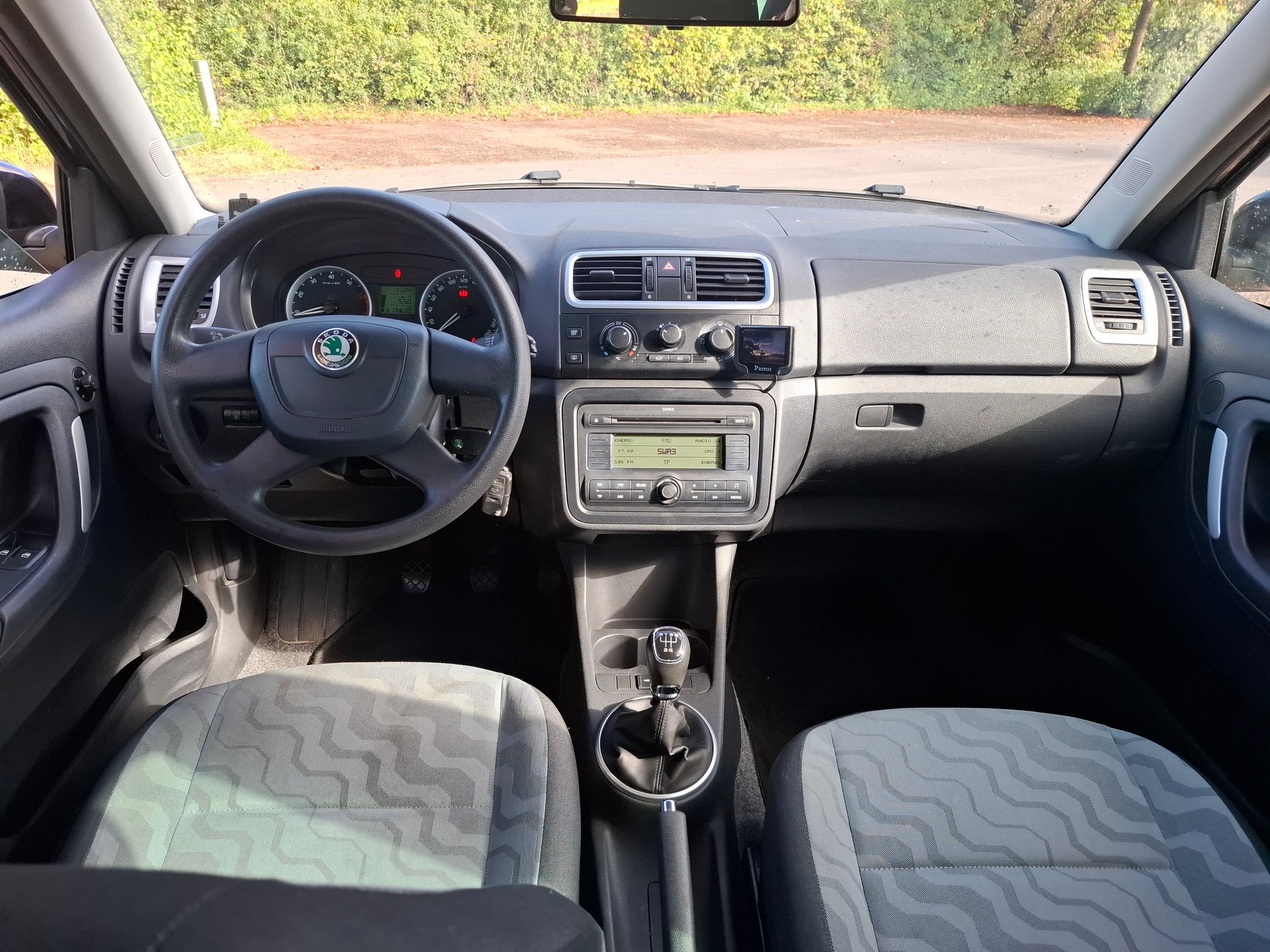 SKODA Fabia 1.2 Entry-image-8