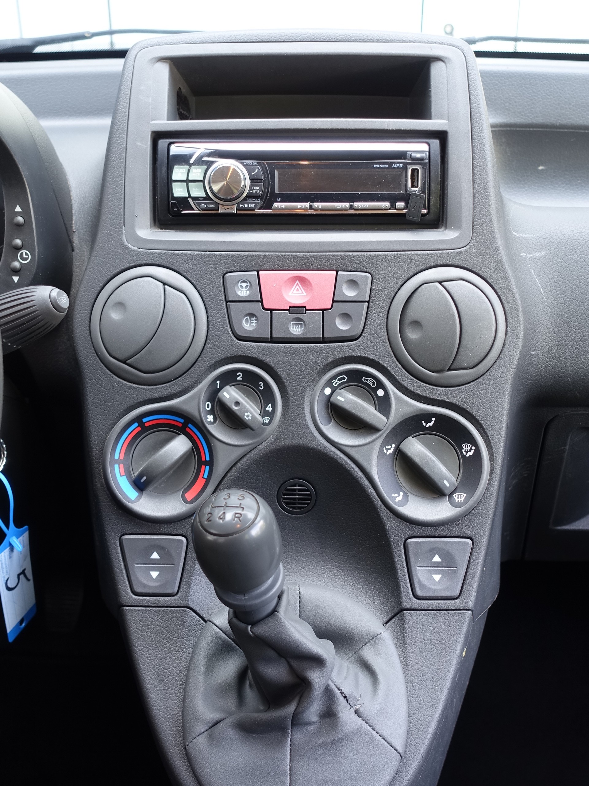 FIAT Panda 1.2 Active MyLife-image-12