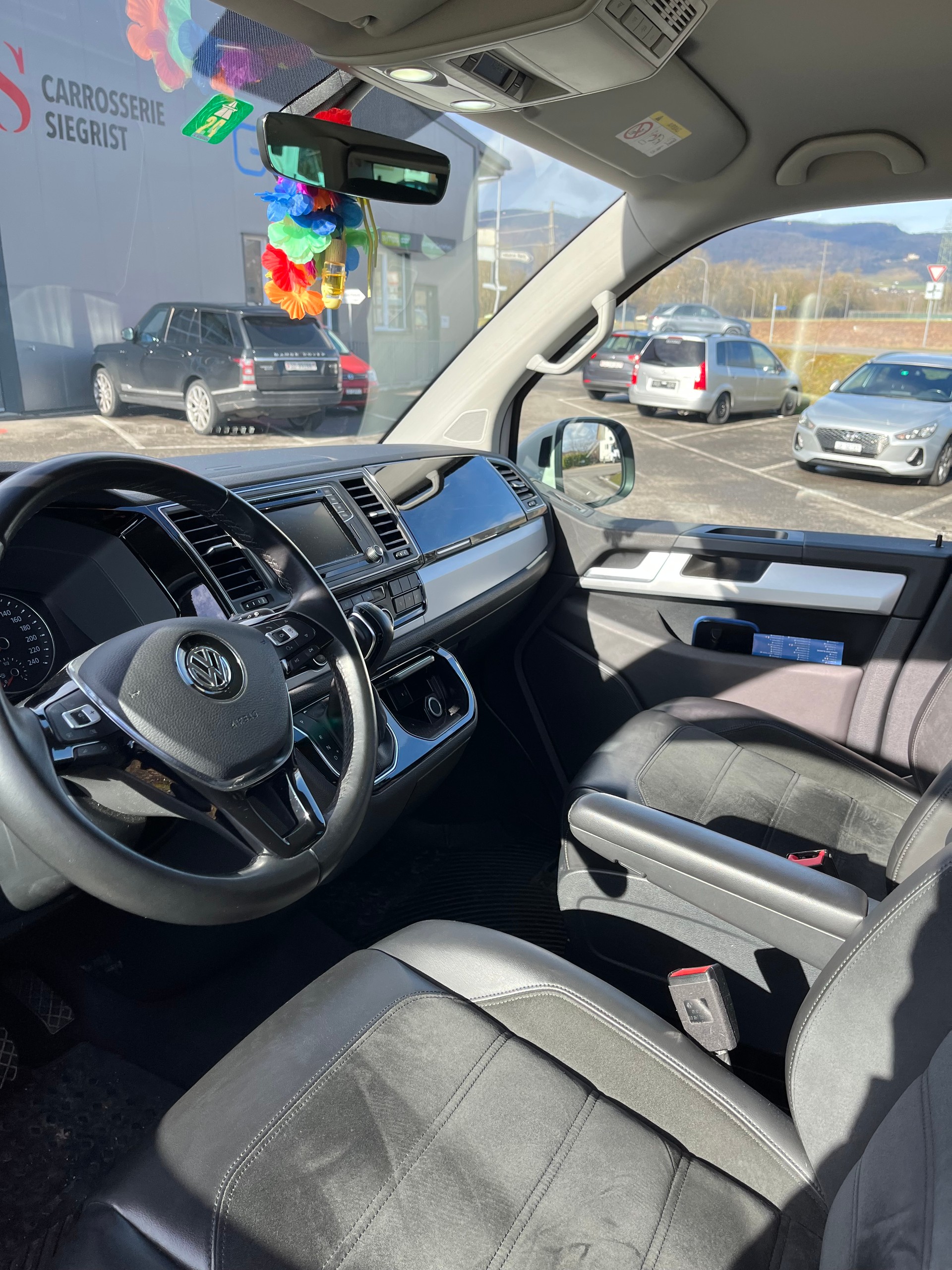 VW 2.0 TDI 199 Highline DSG 4m-image-4