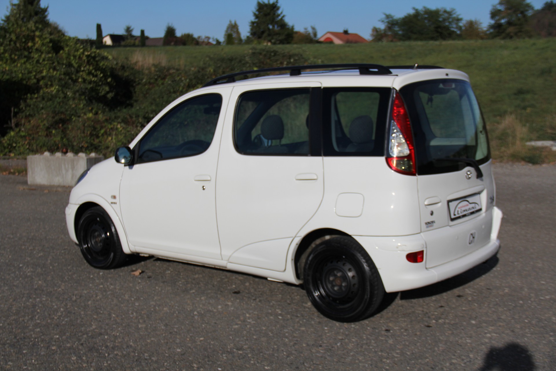 TOYOTA Yaris Verso 1.3 Linea Sol-image-5