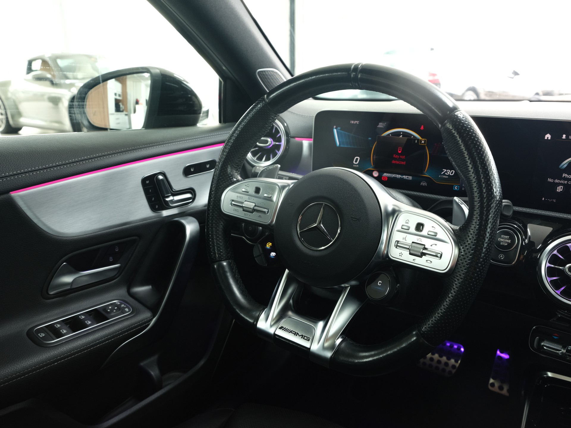 MERCEDES-BENZ A 45 S AMG 4Matic+ Edition 1 Speedshift *AMG Performance* *360 Kamera* *Panorama*-image-32