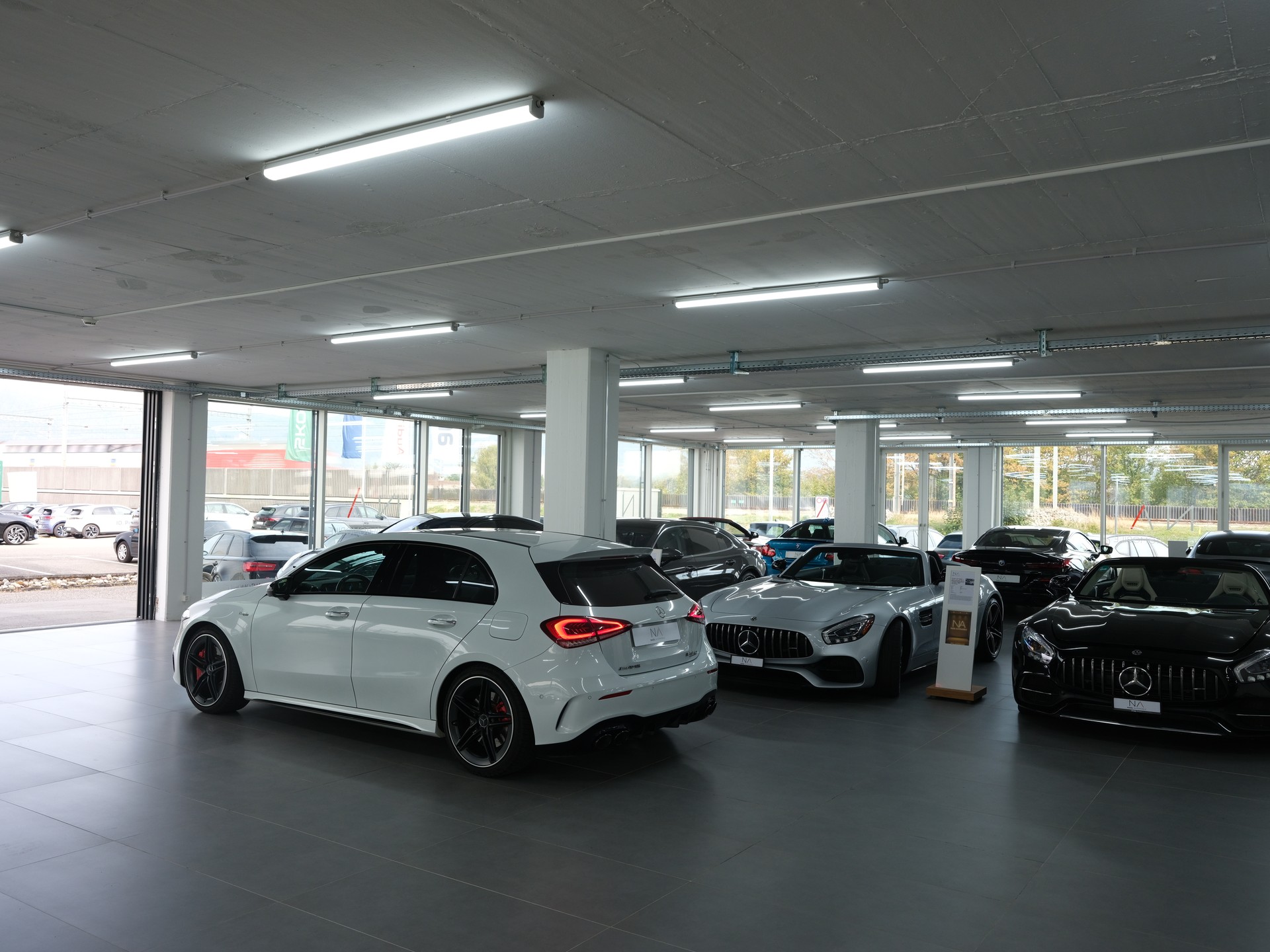 MERCEDES-BENZ A 45 S AMG 4Matic+ Edition 1 Speedshift *AMG Performance* *360 Kamera* *Panorama*-image-21