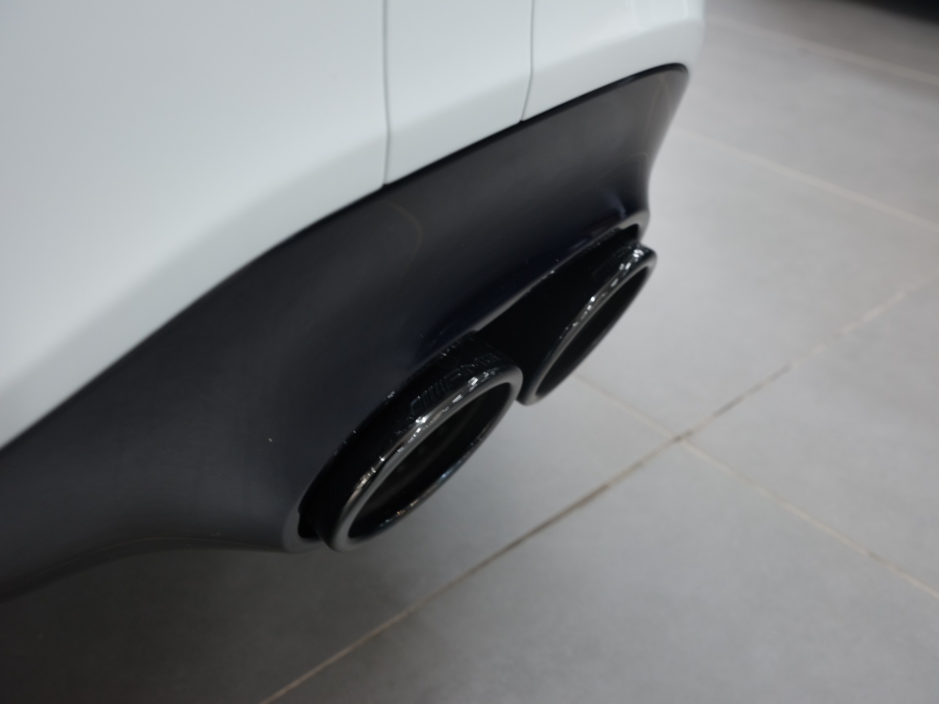 MERCEDES-BENZ A 45 S AMG 4Matic+ Edition 1 Speedshift *AMG Performance* *360 Kamera* *Panorama*-image-23