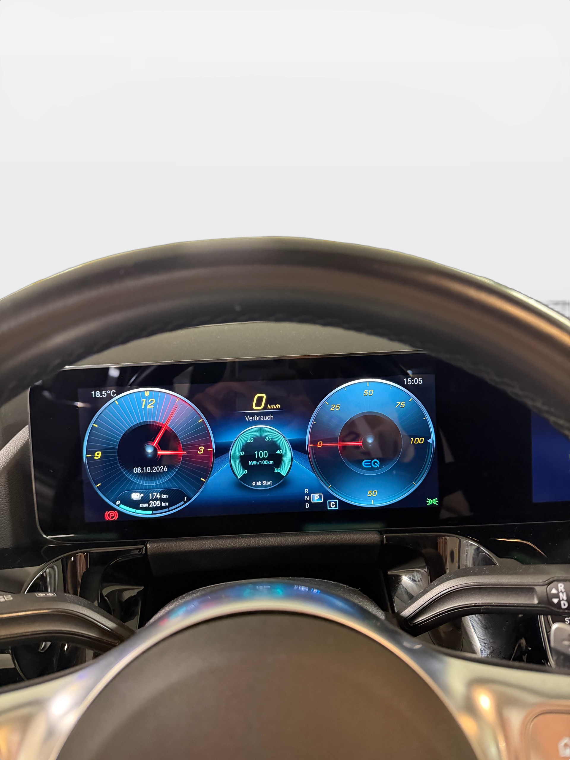 MERCEDES-BENZ EQA 350 AMG Line 4Matic-image-14