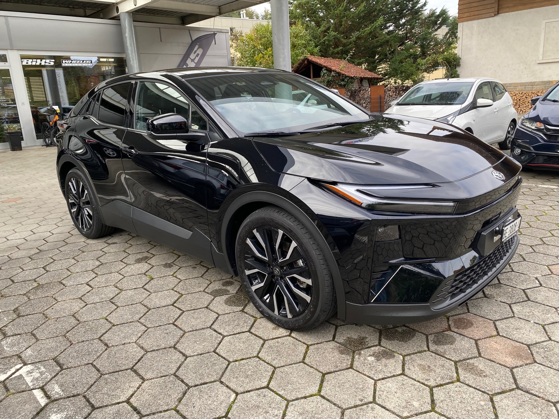 TOYOTA C-HR+ 77 kWh Style AWD-image-1