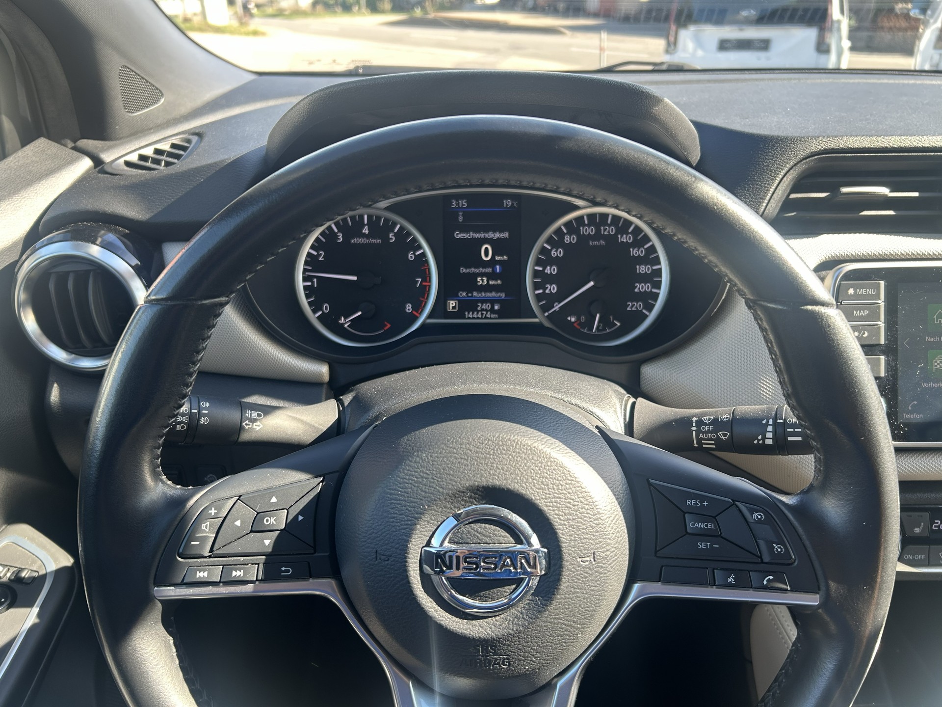 NISSAN Micra IG-T 100 n-connecta Xtronic-image-7