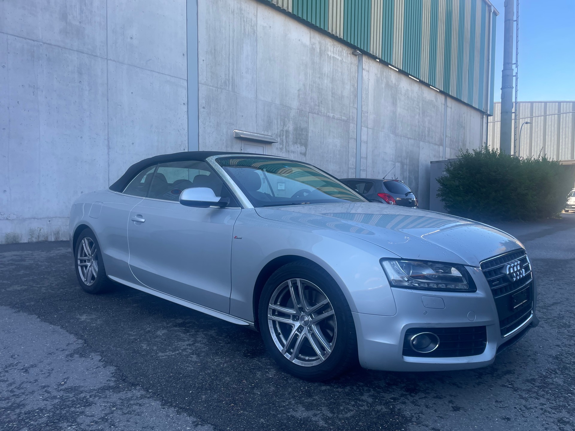 AUDI A5 Cabriolet 2.0 TFSI Tronic S line-image-1