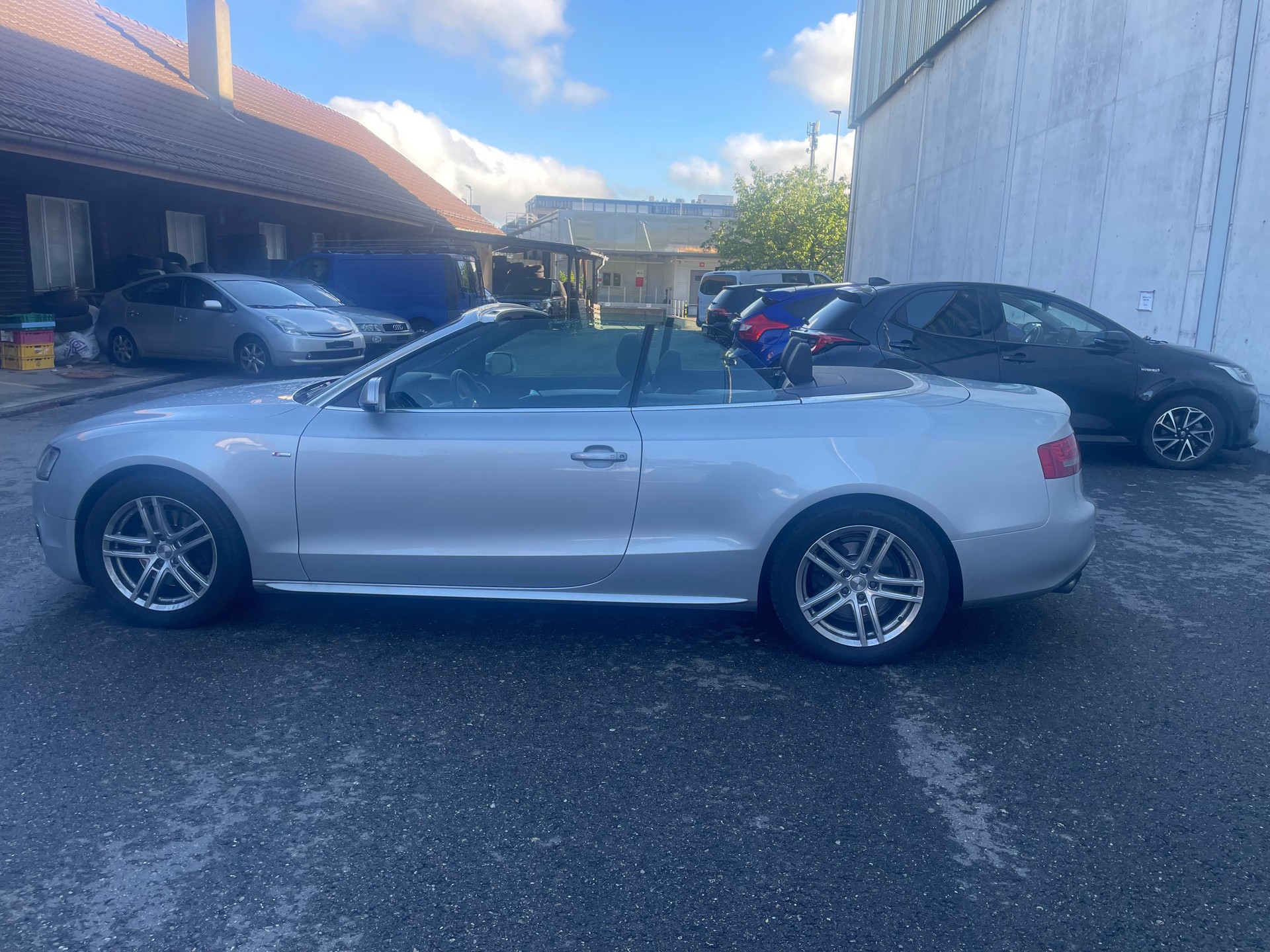 AUDI A5 Cabriolet 2.0 TFSI Tronic S line-image-7