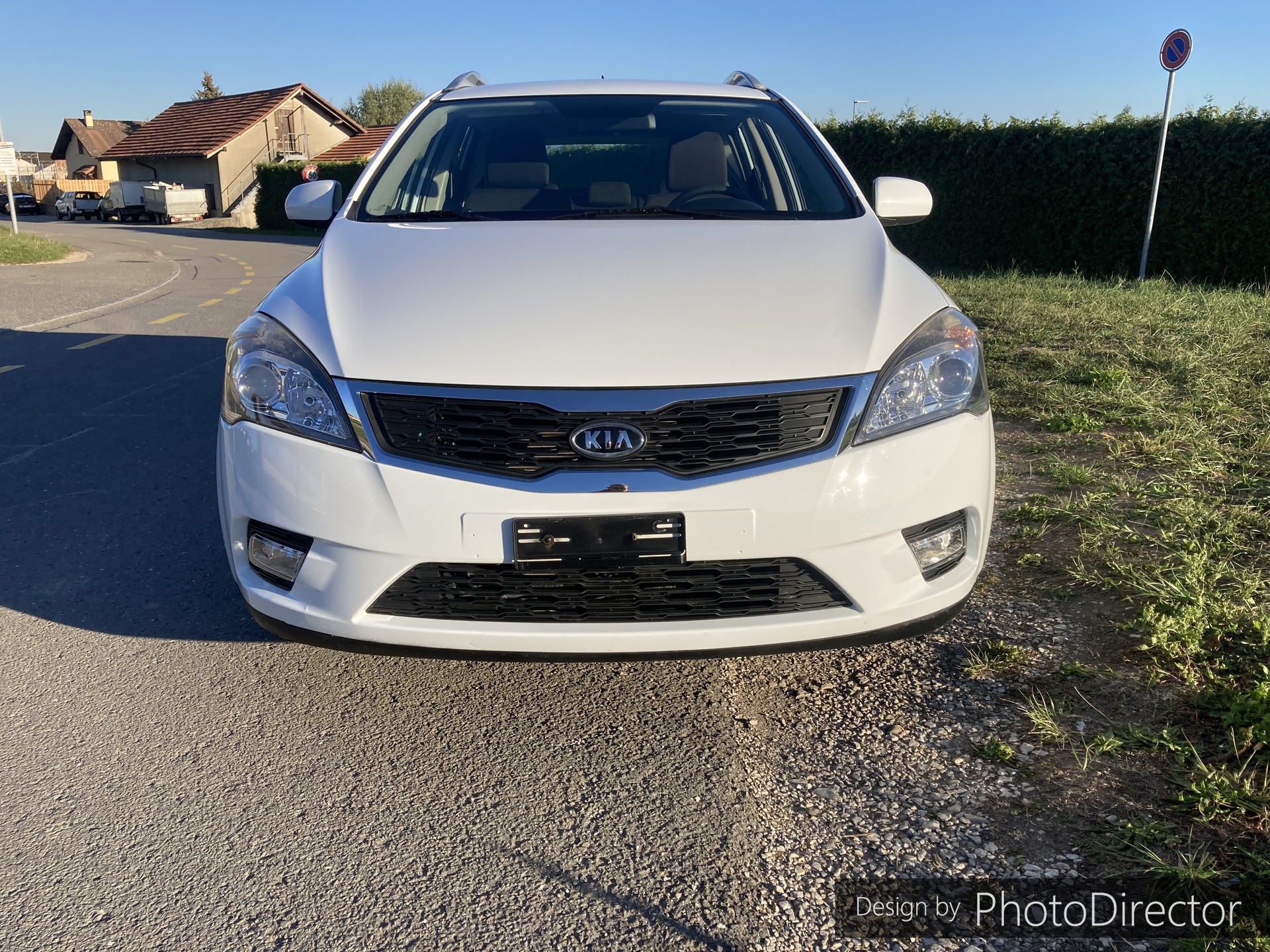 KIA Cee'd Sporty Wagon 1.4 16V Basic-image-12