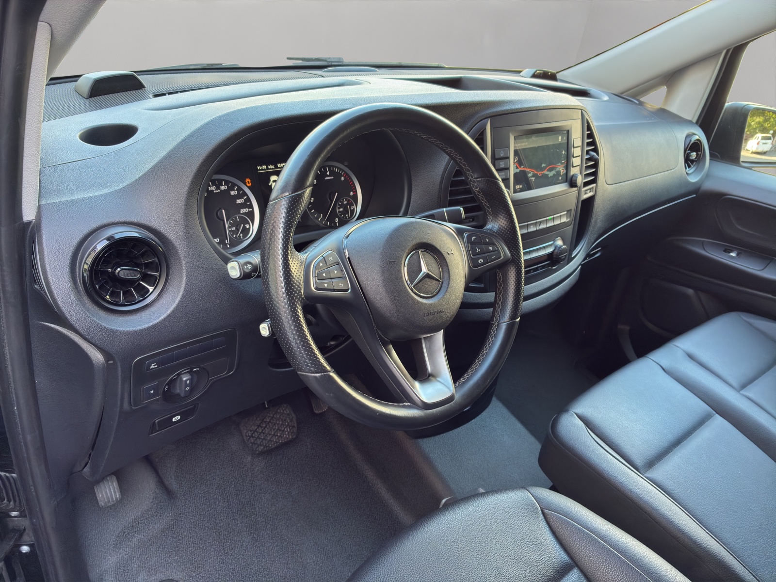 MERCEDES-BENZ Vito 119 CDI Lang 9G-Tronic Base-image-9