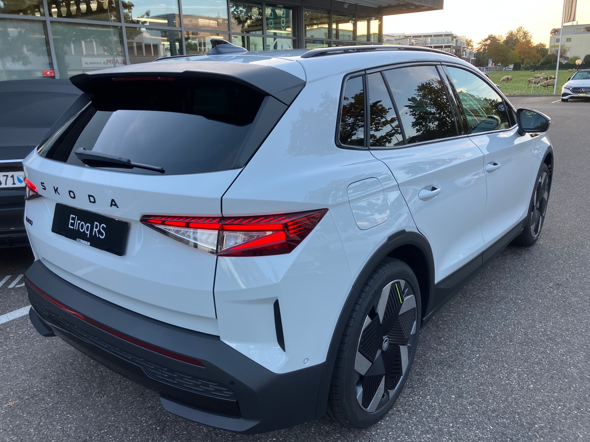 SKODA Elroq RS 4x4-image-4