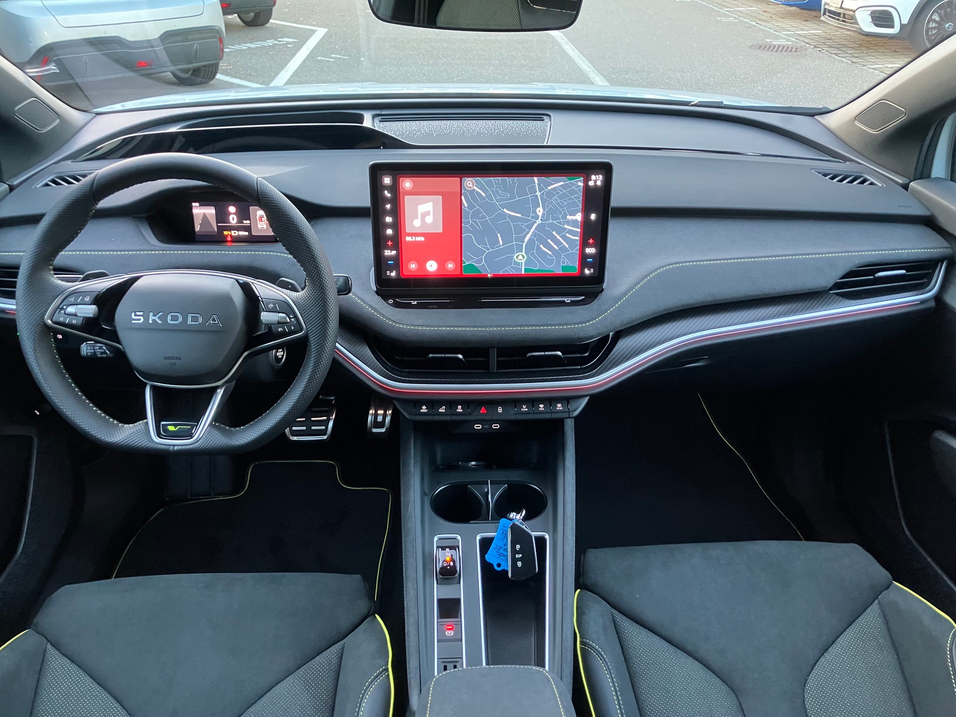 SKODA Elroq RS 4x4-image-9