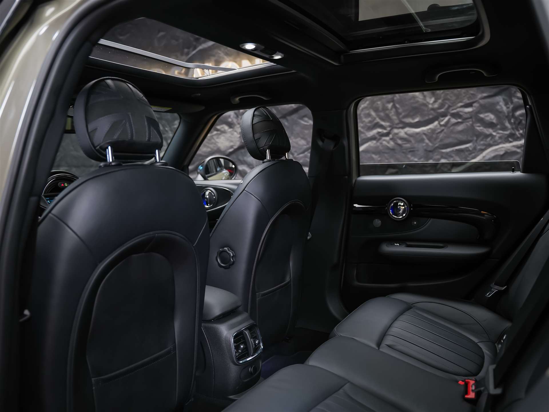 MINI Clubman Cooper S ALL4 Steptronic *CH Fahrzeug*Head Up*Panorama*-image-11