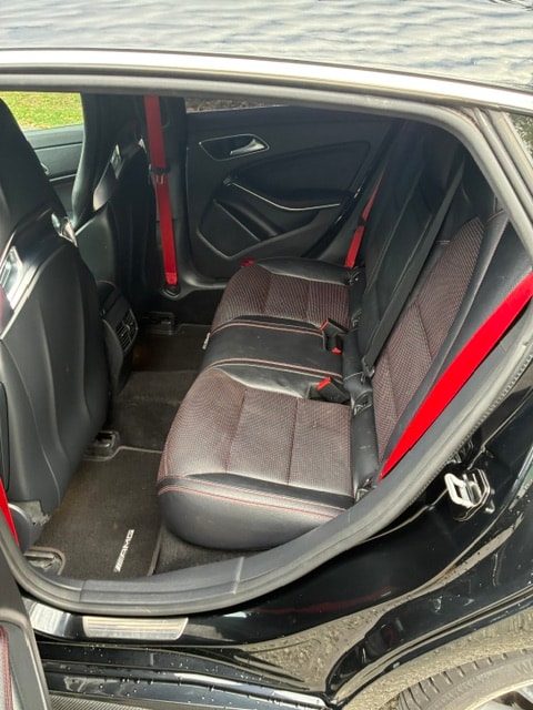 MERCEDES-BENZ CLA Shooting Brake 45 AMG 4Matic Speedshift-image-6