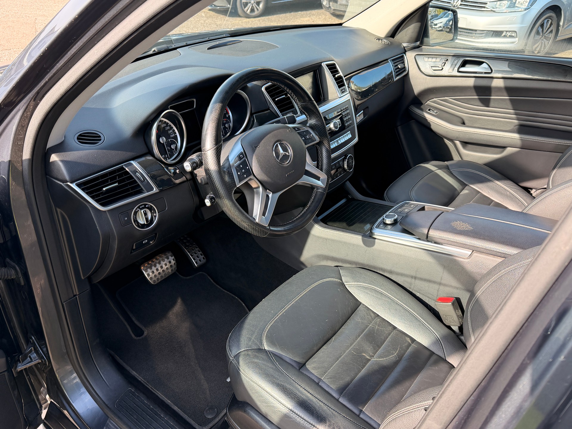 MERCEDES-BENZ ML 350 BlueTEC Executive 4Matic 7G-Tronic-image-5