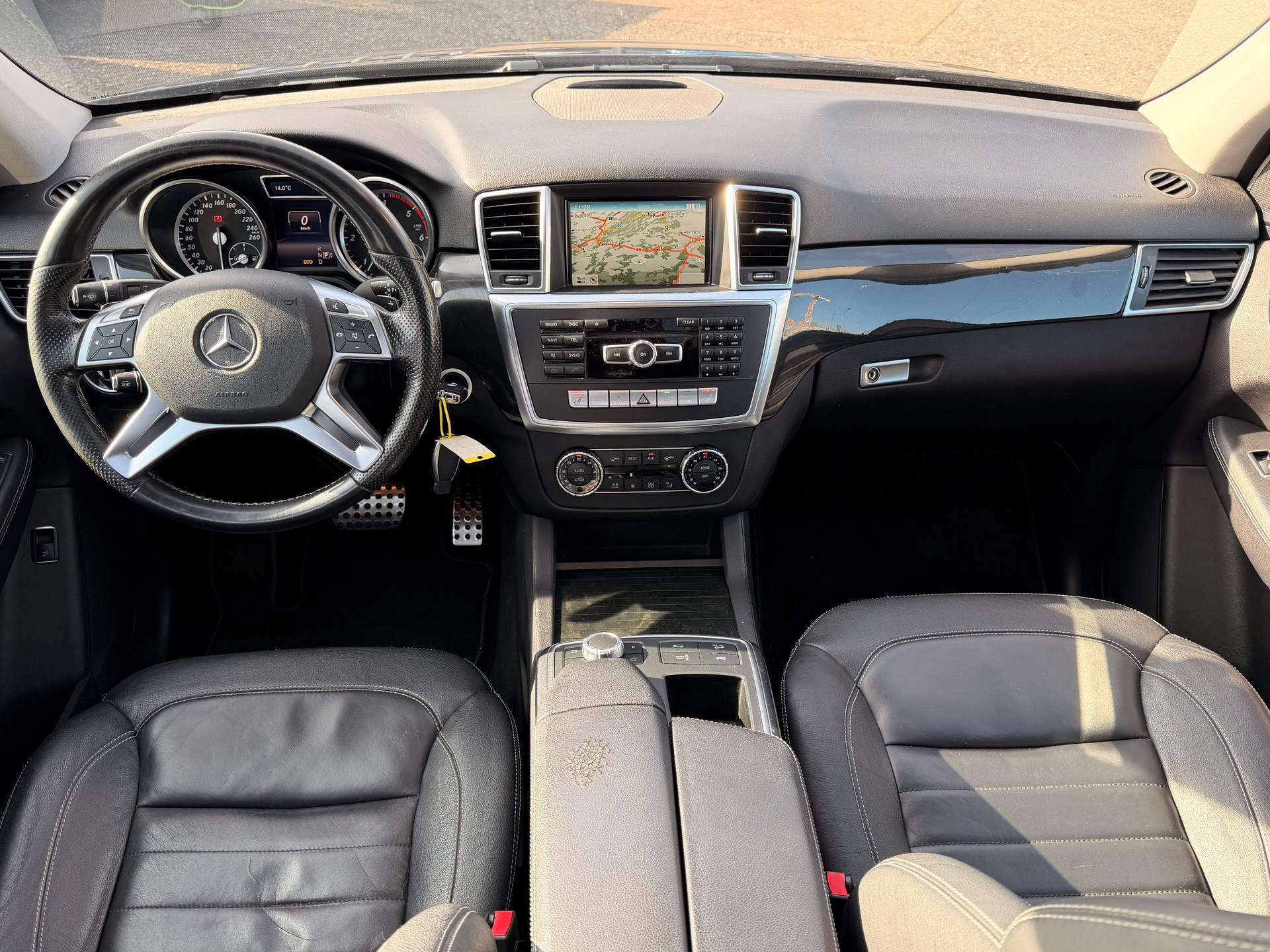 MERCEDES-BENZ ML 350 BlueTEC Executive 4Matic 7G-Tronic-image-11