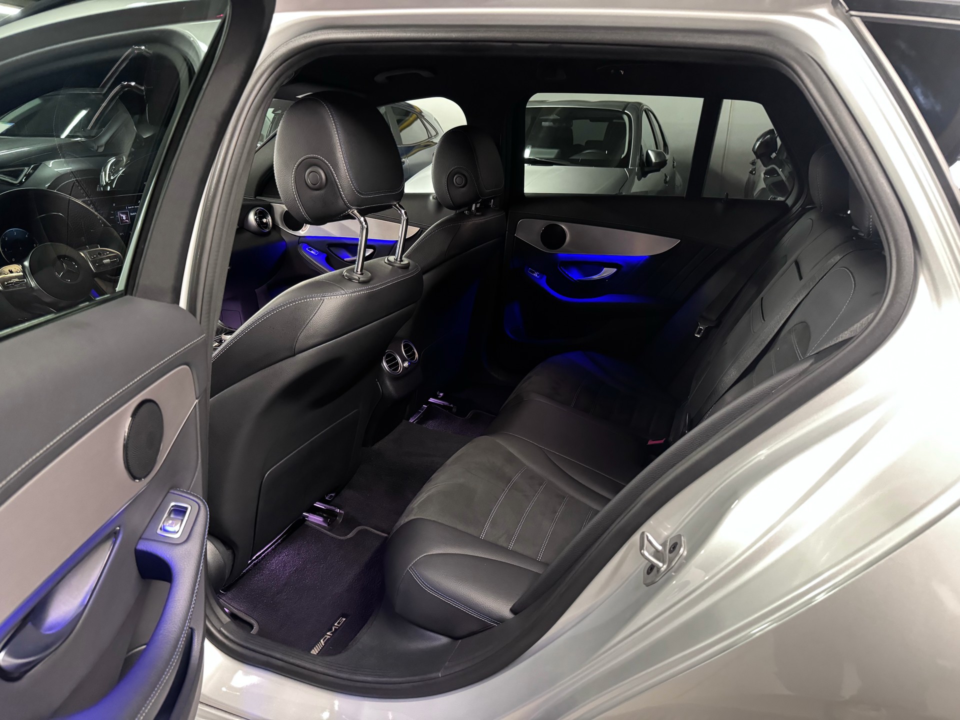 MERCEDES-BENZ C 220 d AMG Line 9G-Tronic-image-10