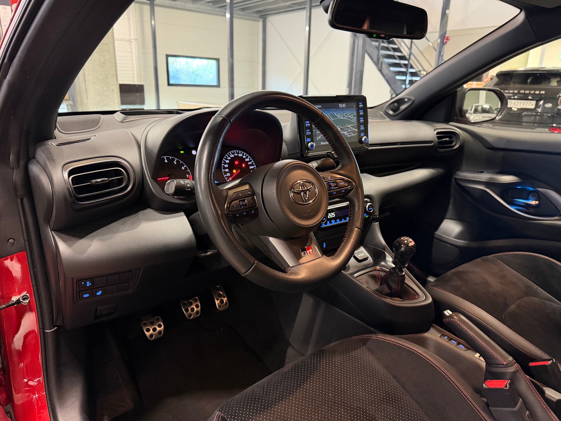 TOYOTA Yaris 1.6 GR Sport-image-6