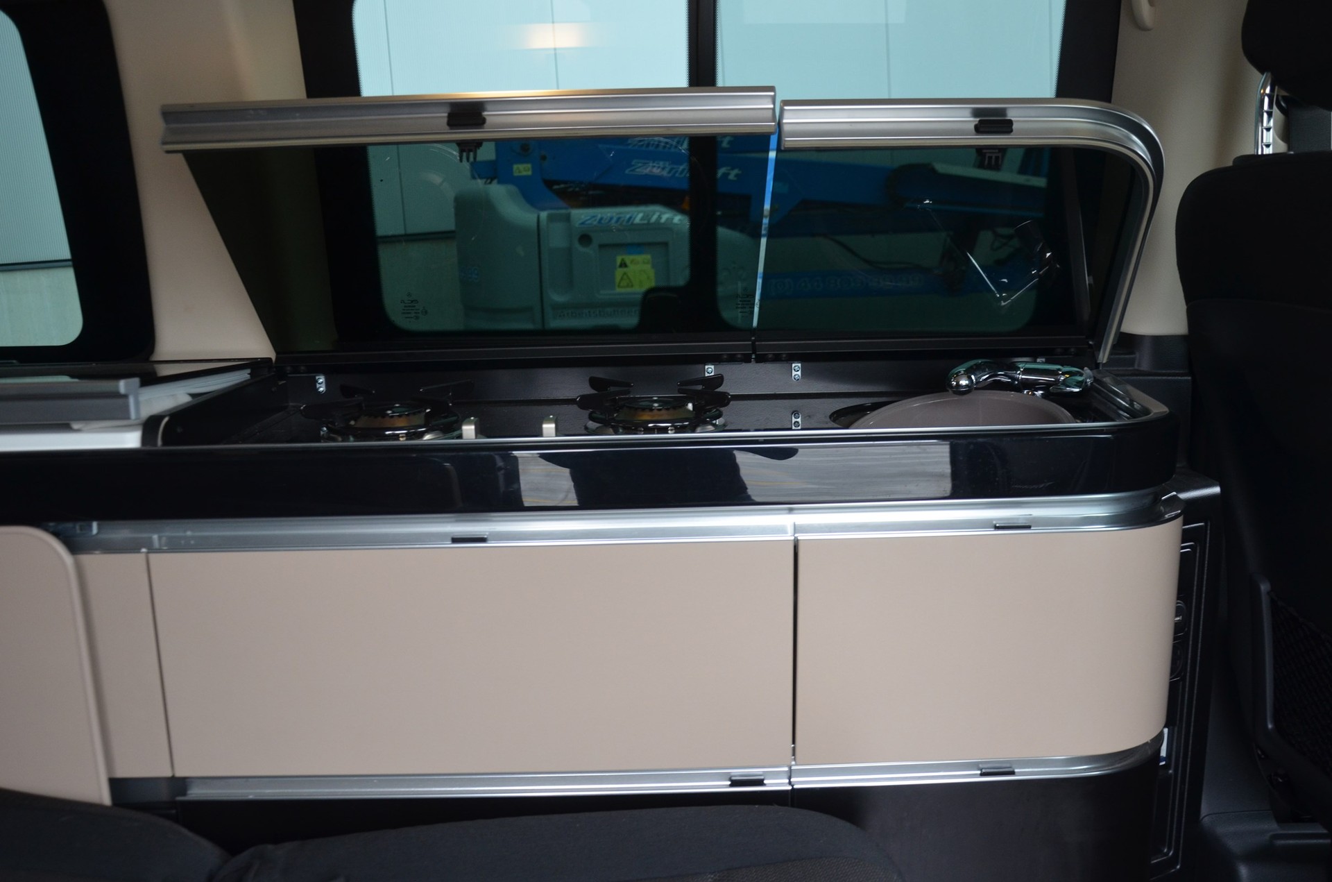 MERCEDES-BENZ Marco Polo 250 d 7G-Tronic-image-8