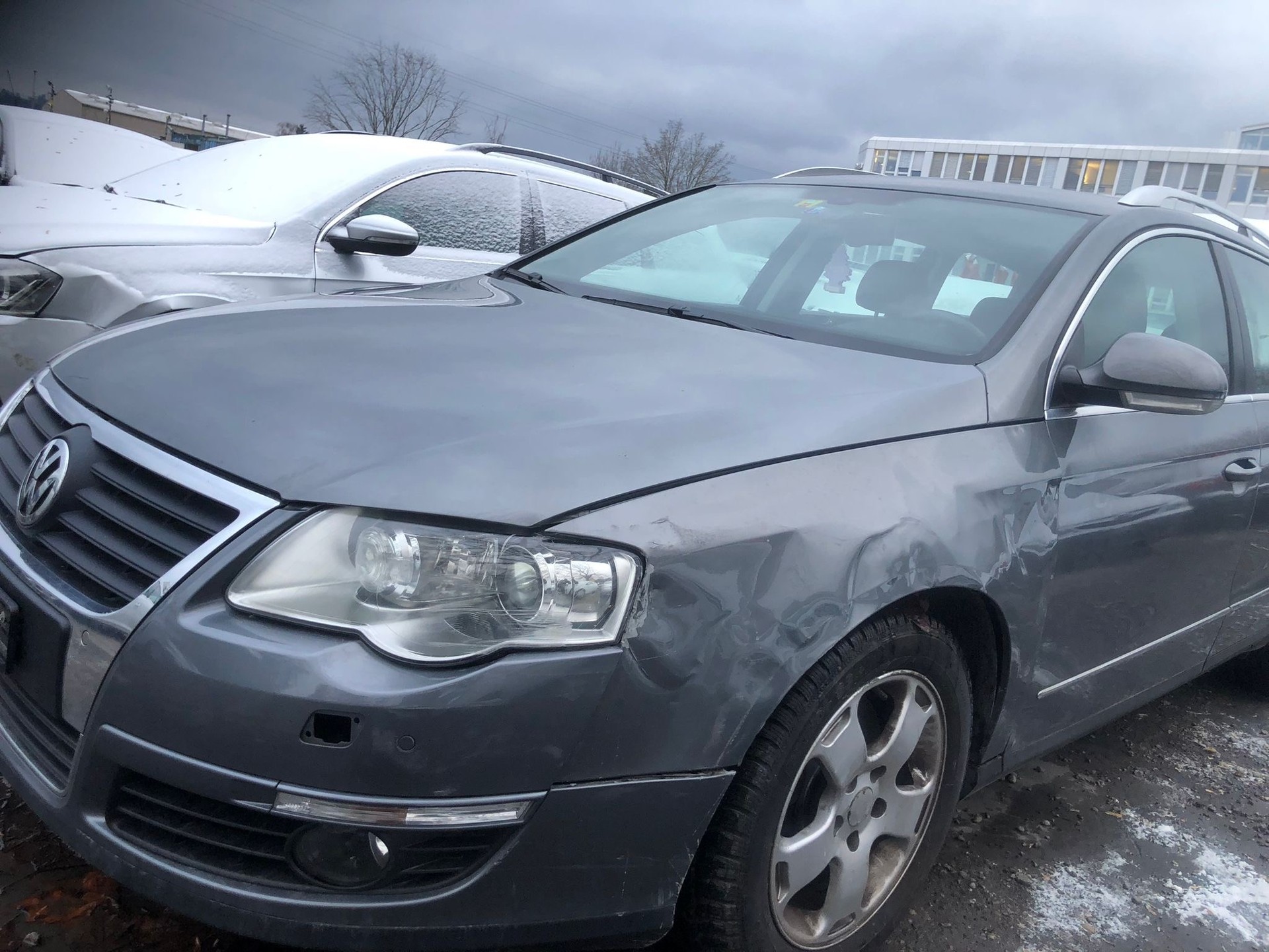 VW Passat Variant 2.0 TDI Trendline-image-3