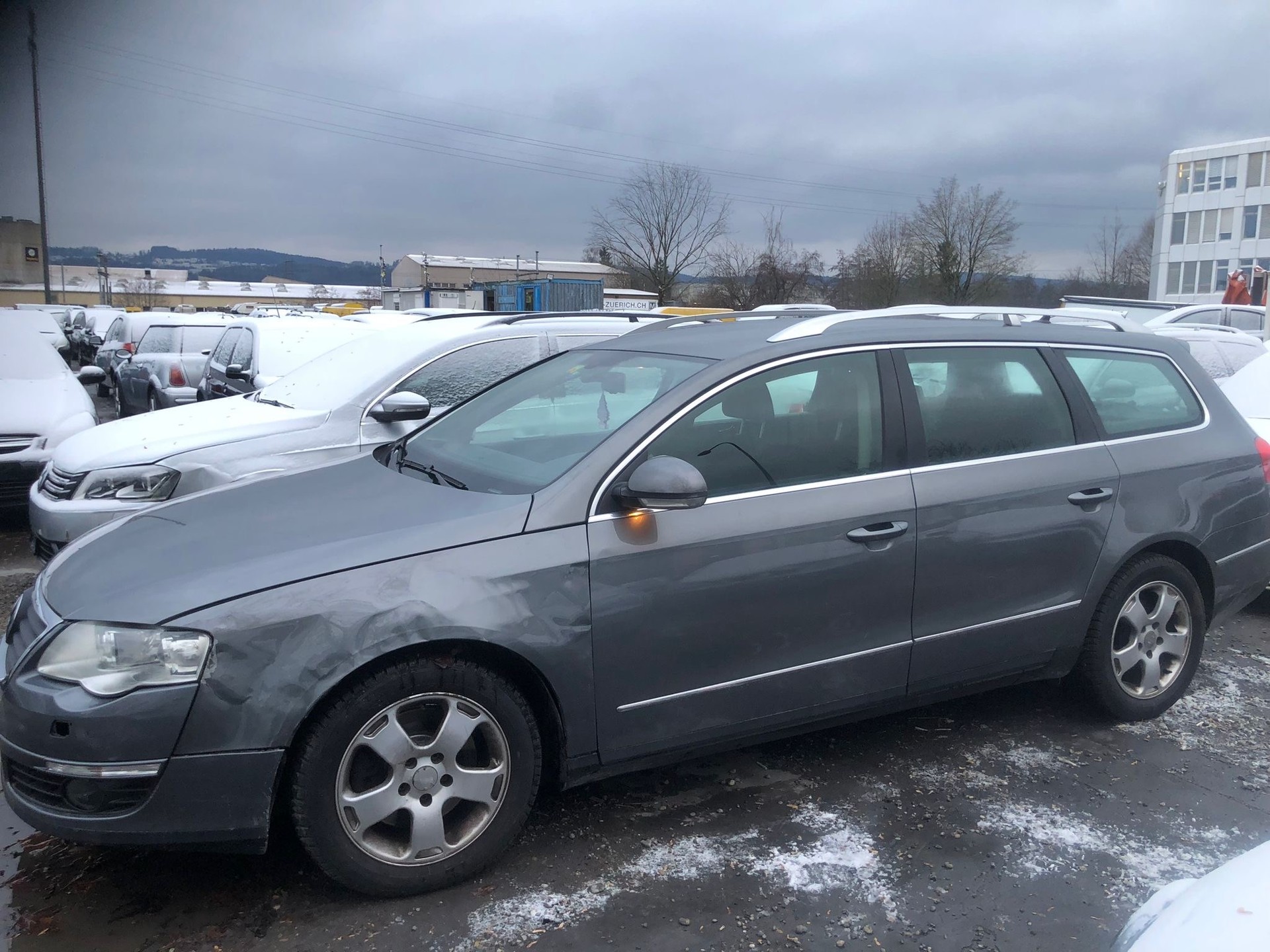VW Passat Variant 2.0 TDI Trendline-image-2