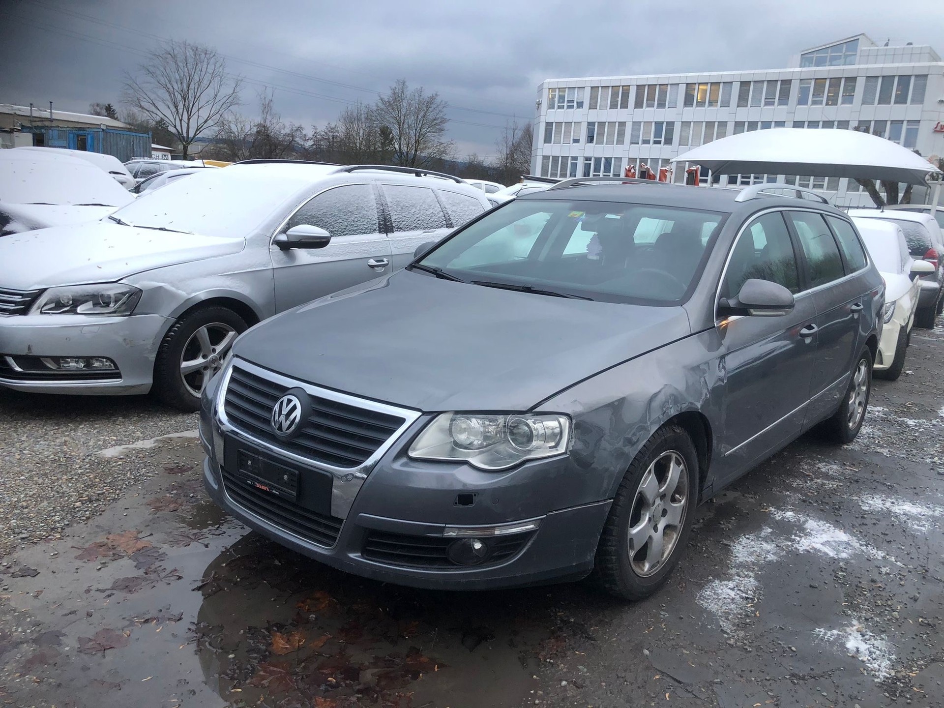 VW Passat Variant 2.0 TDI Trendline-image-1