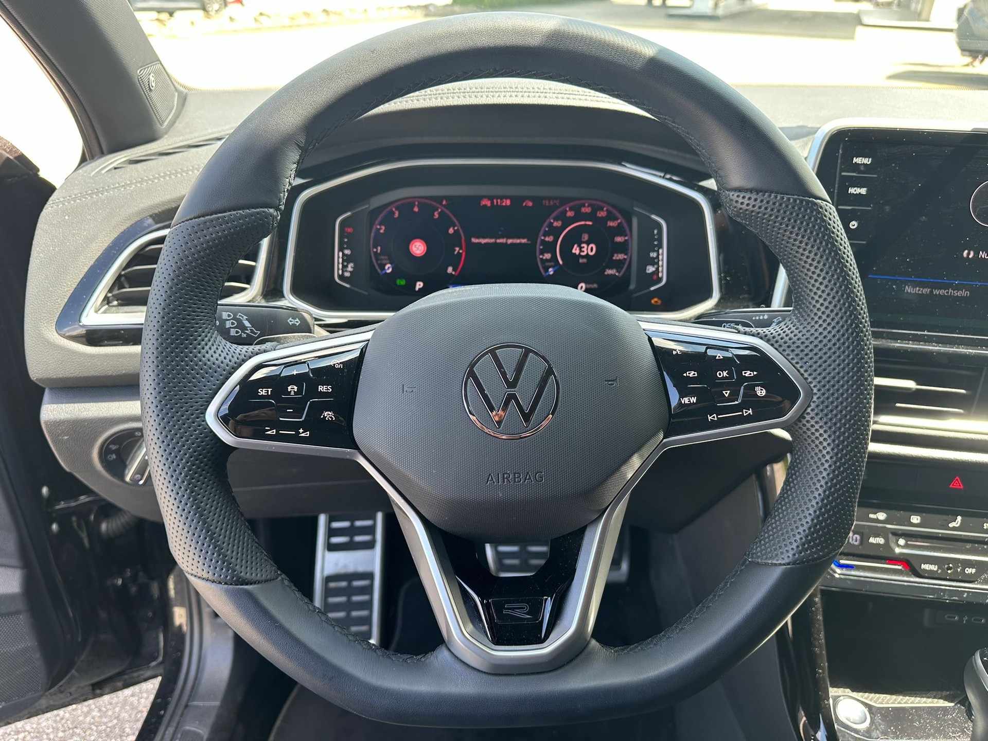 VW T-Roc 2.0 TSI R-Line DSG 4Motion-image-14