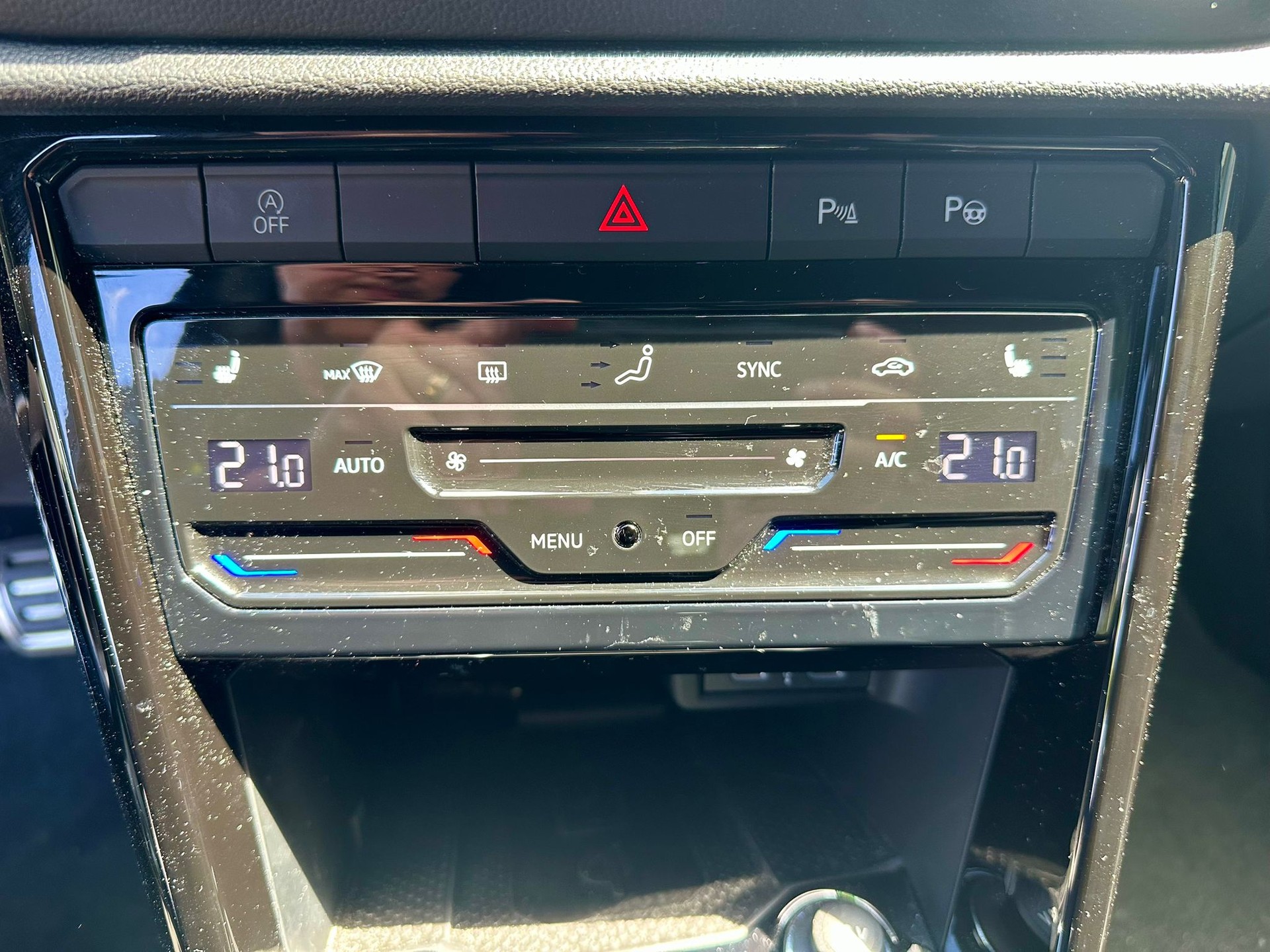 VW T-Roc 2.0 TSI R-Line DSG 4Motion-image-18