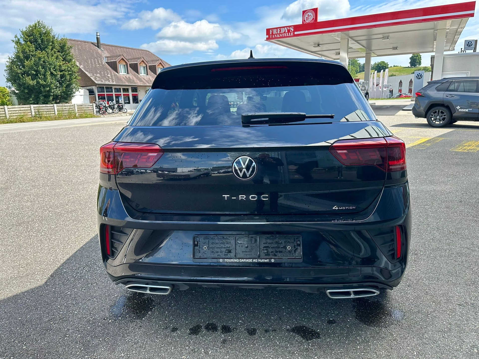 VW T-Roc 2.0 TSI R-Line DSG 4Motion-image-3