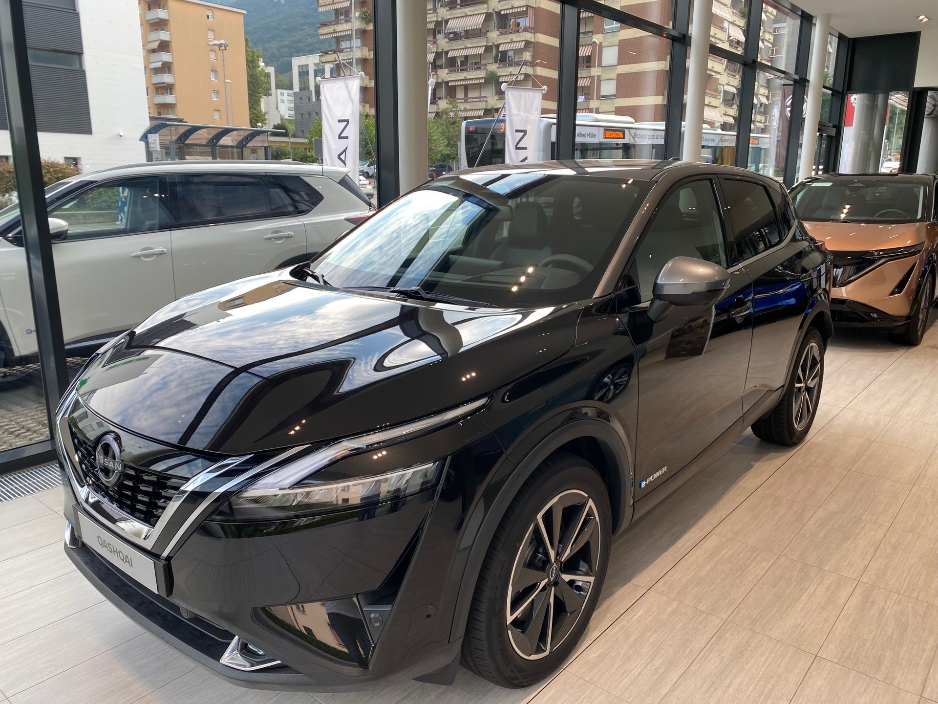 NISSAN Qashqai 1.5 VC-T e-Power Tekna-image-2