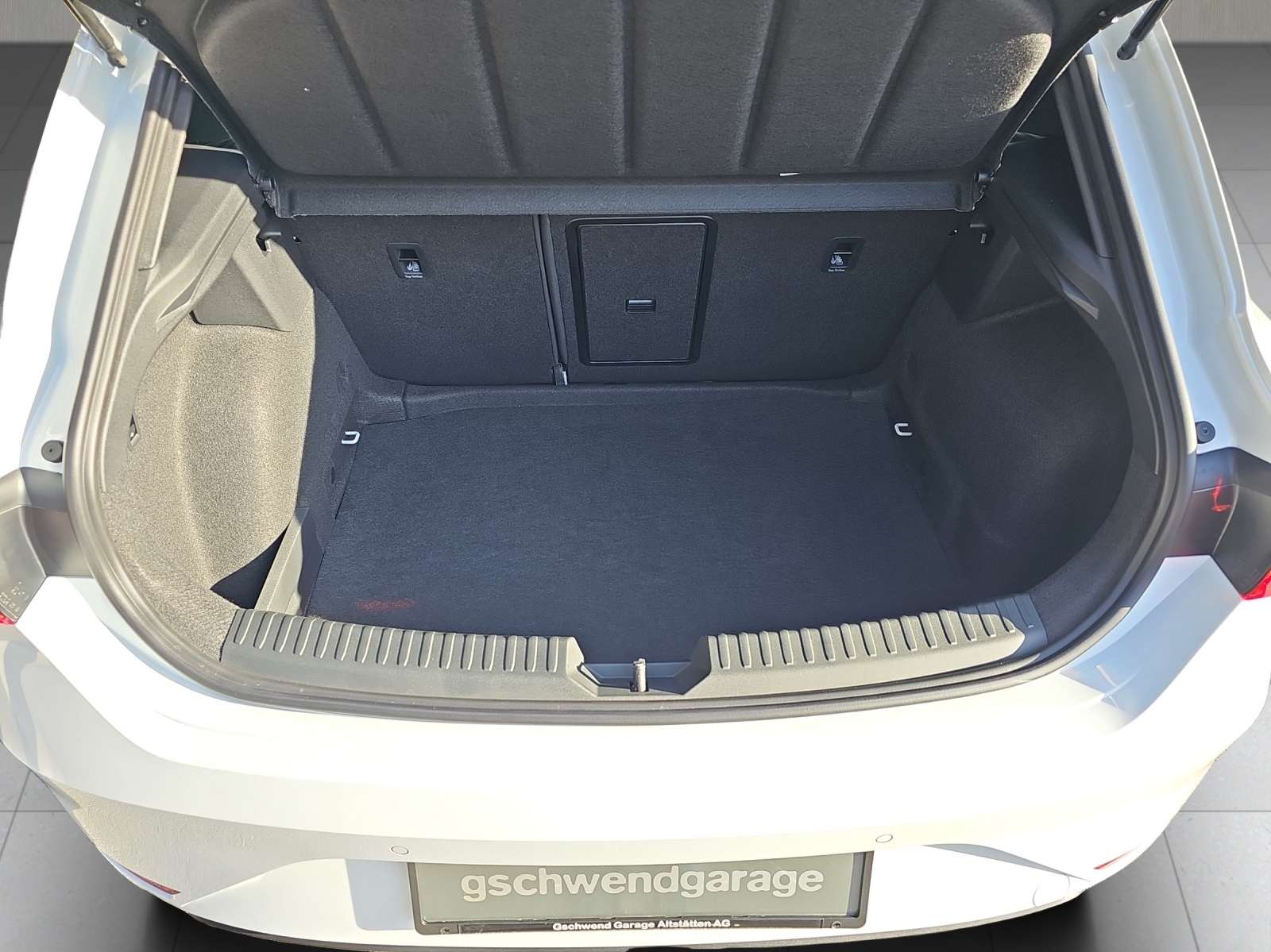 SEAT Leon 1.5 eTSI mHEV DSG Move FR-image-13