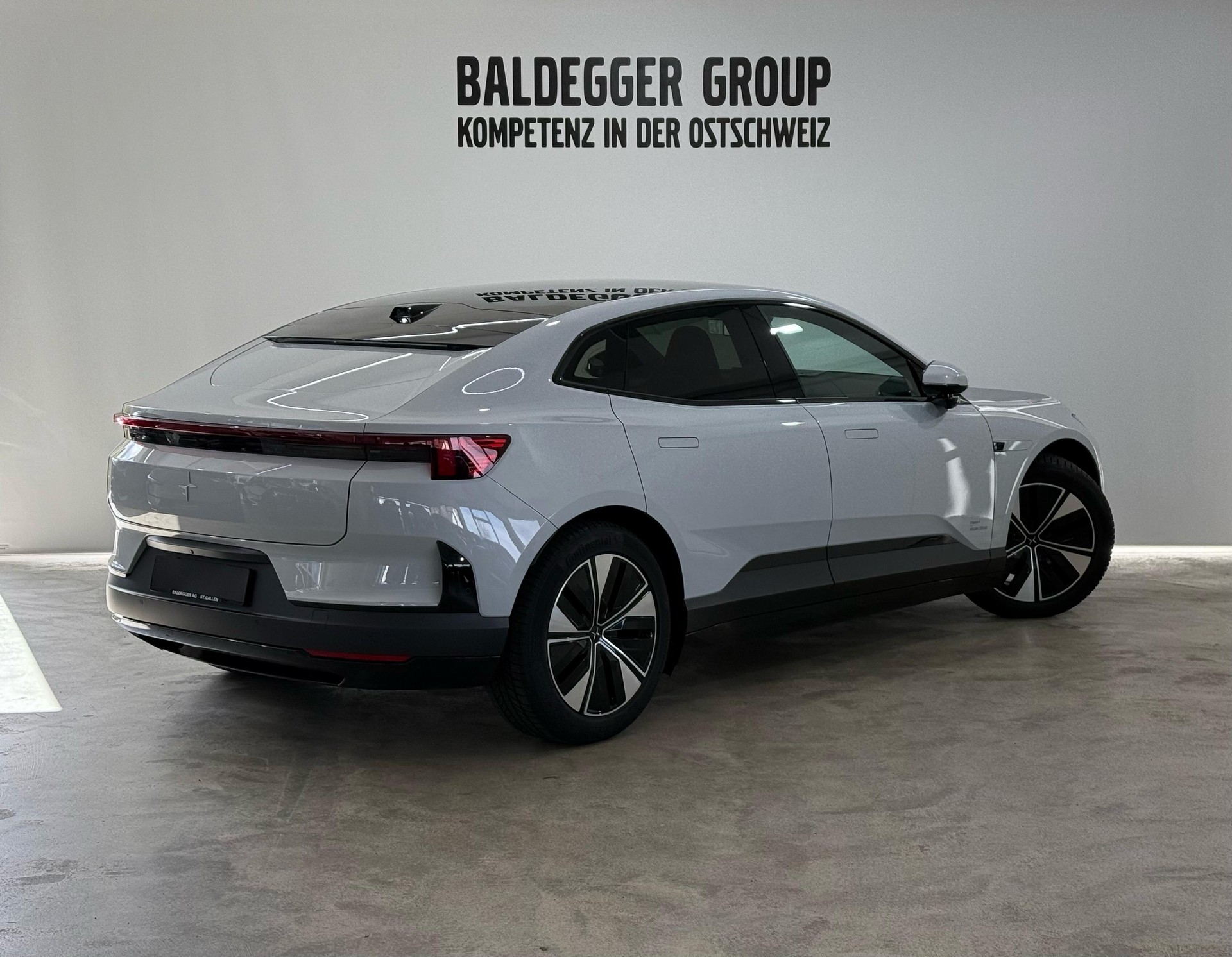 POLESTAR 4 Long Range Single Motor-image-2