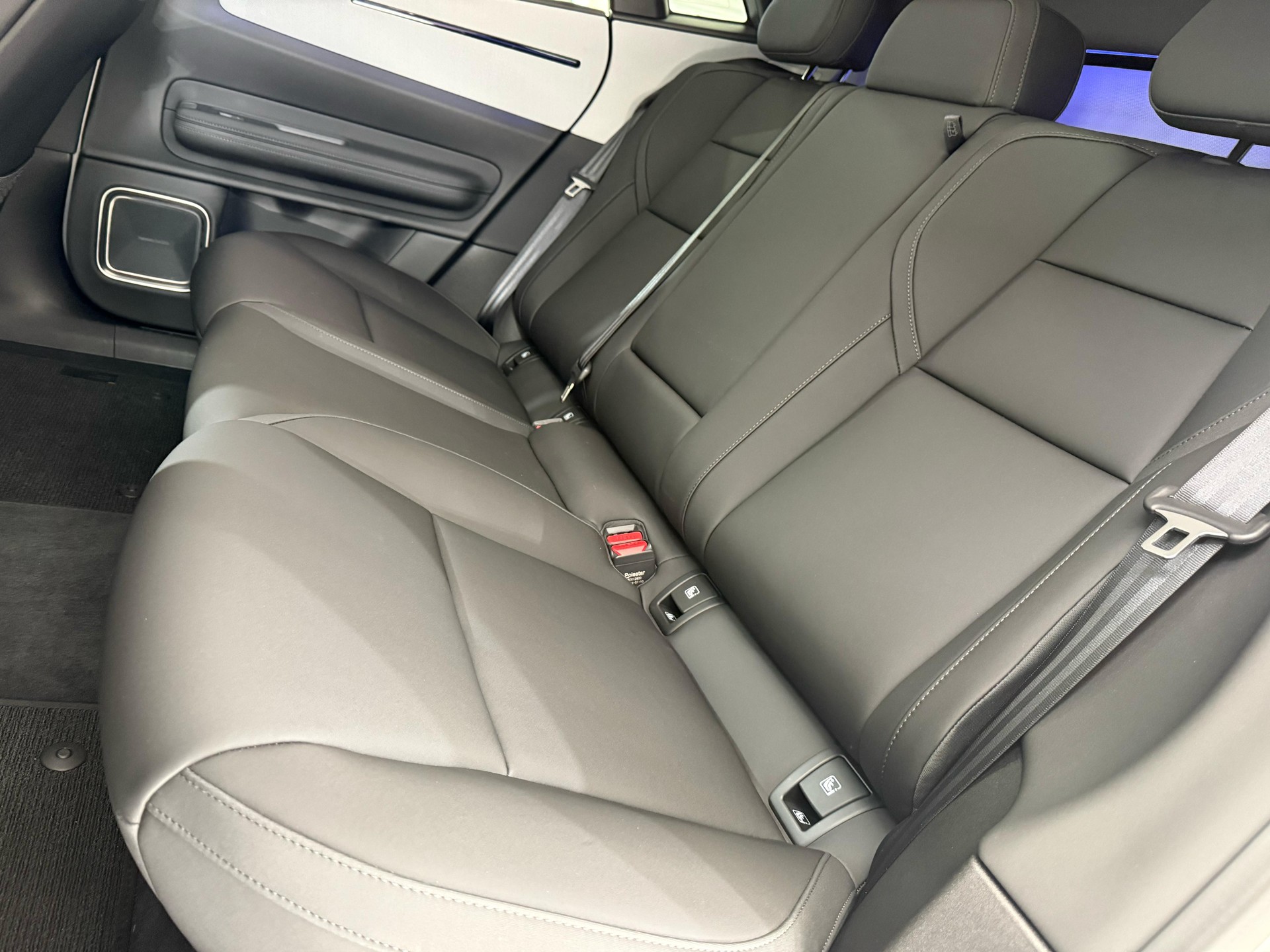 POLESTAR 4 Long Range Single Motor-image-5