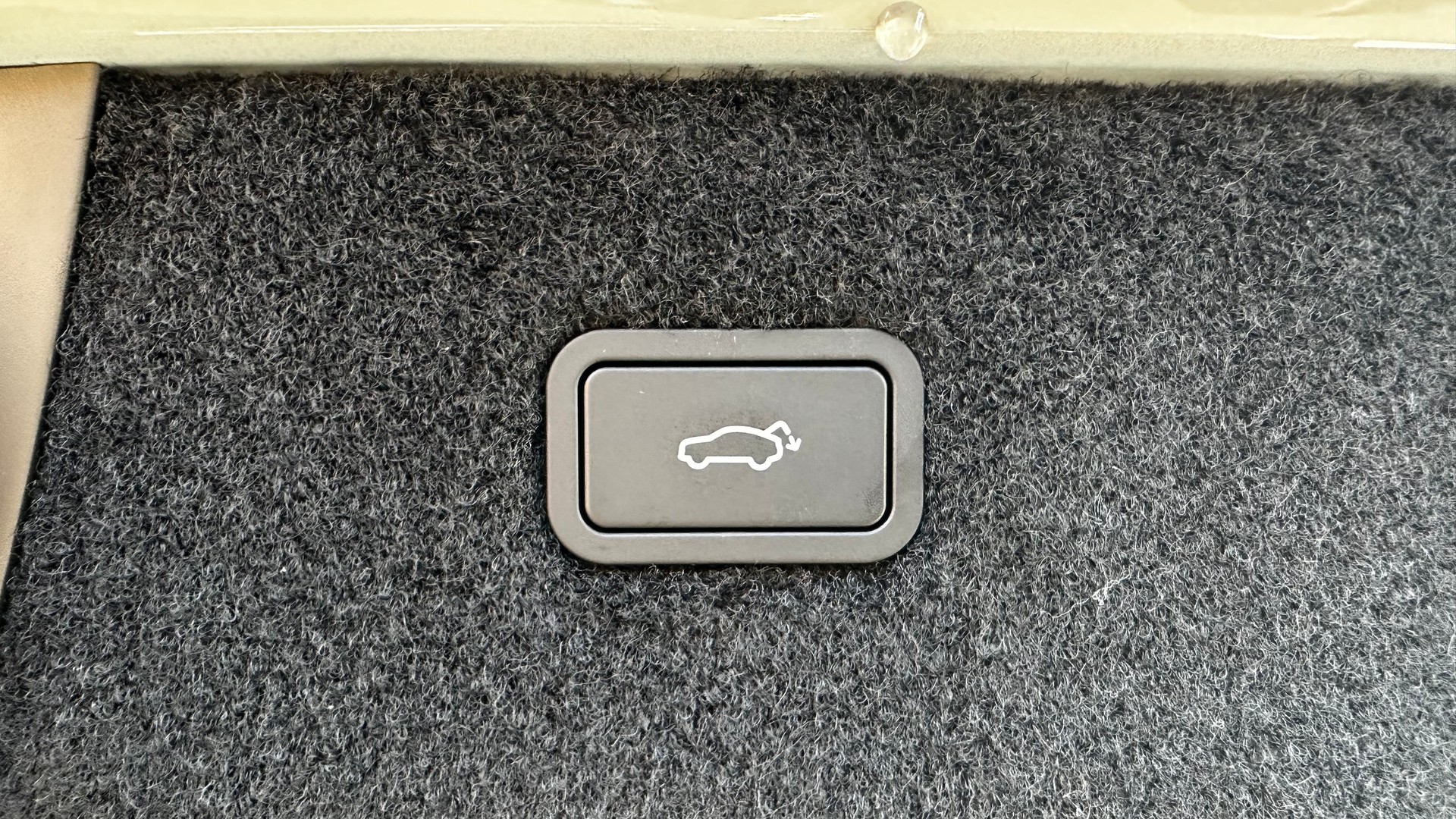 POLESTAR 4 Long Range Single Motor-image-15