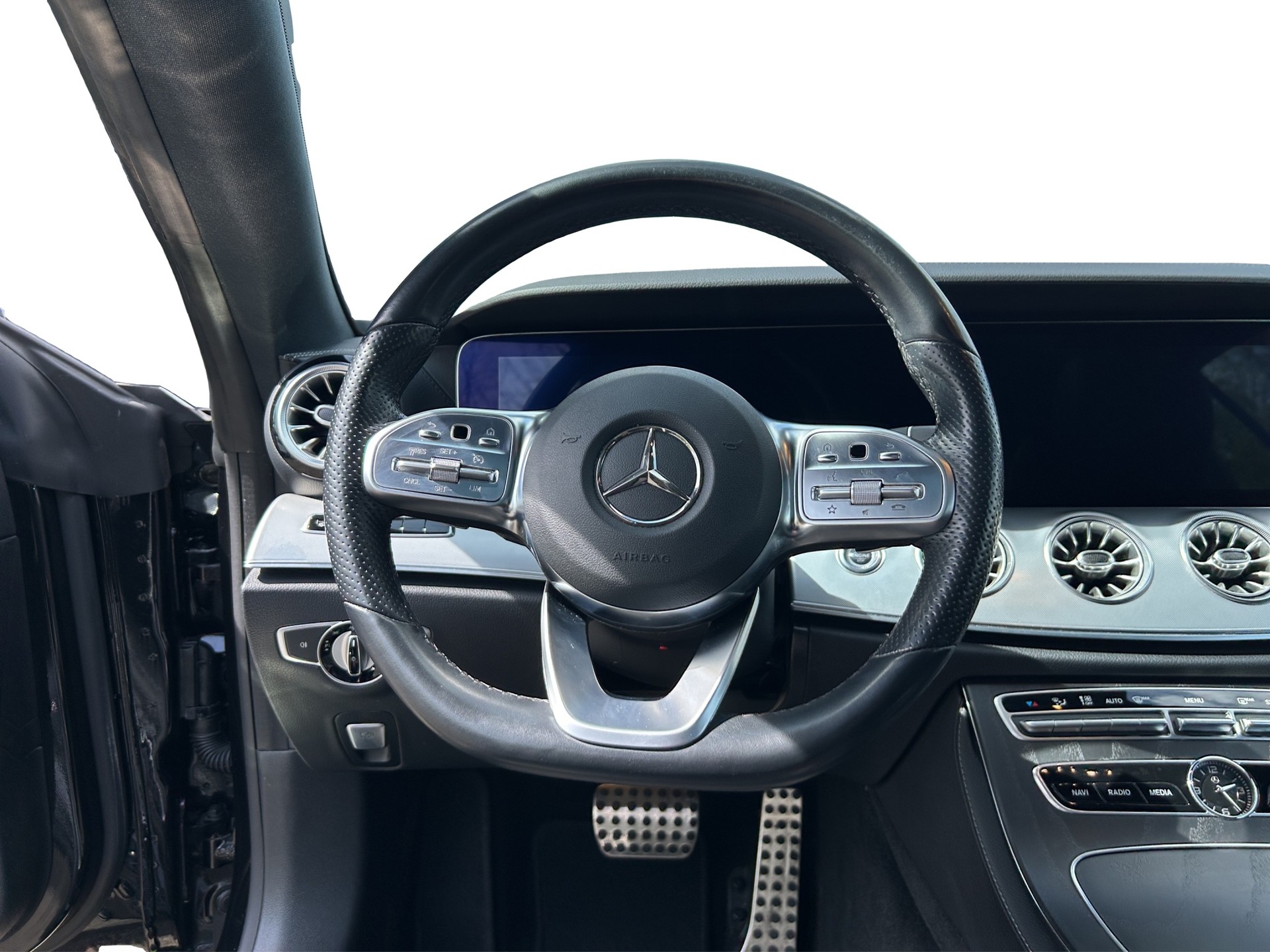MERCEDES-BENZ E 220 d Coupé AMG Line 4 Matic 9G-Tronic-image-12