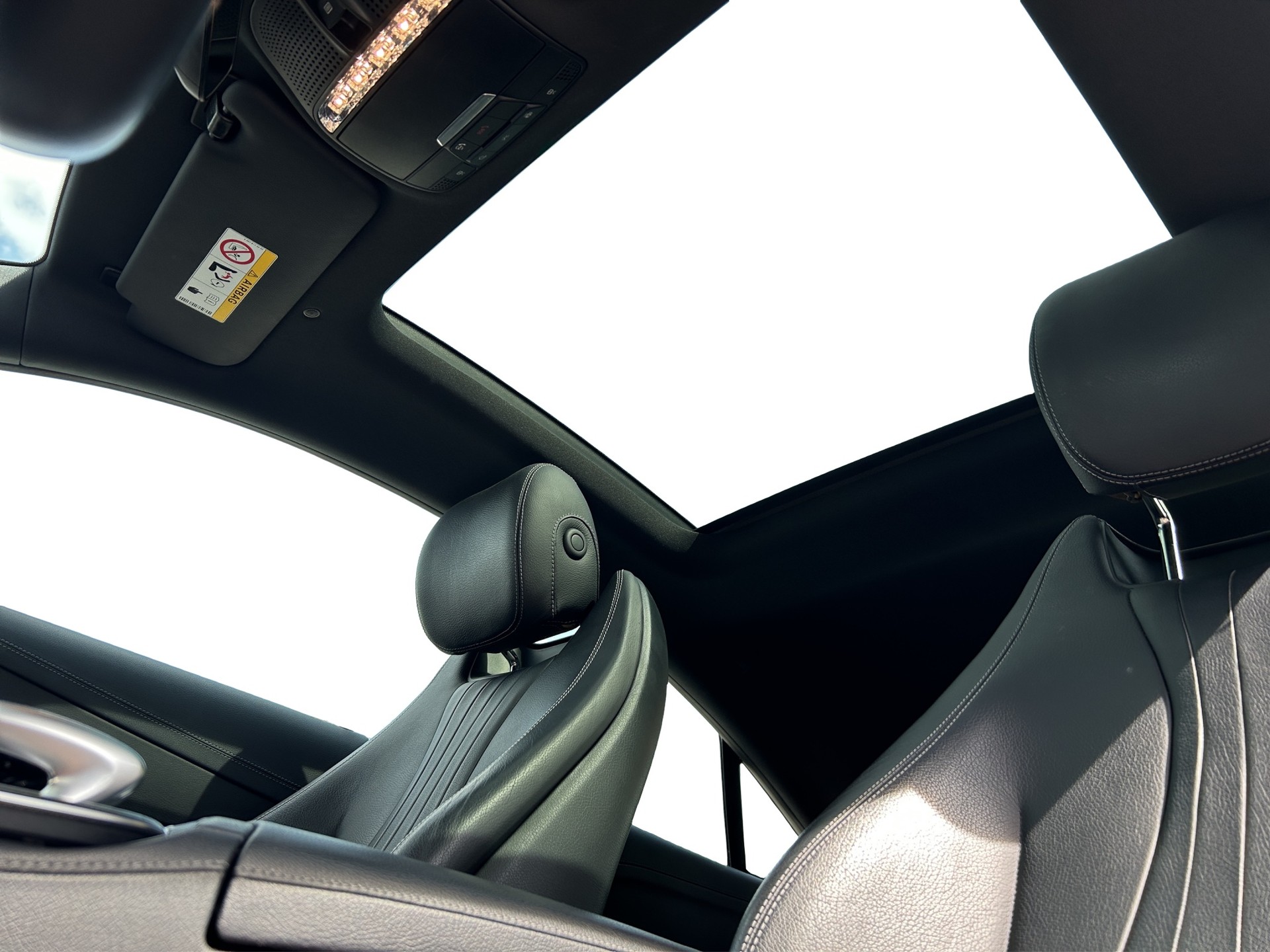 MERCEDES-BENZ E 220 d Coupé AMG Line 4 Matic 9G-Tronic-image-15