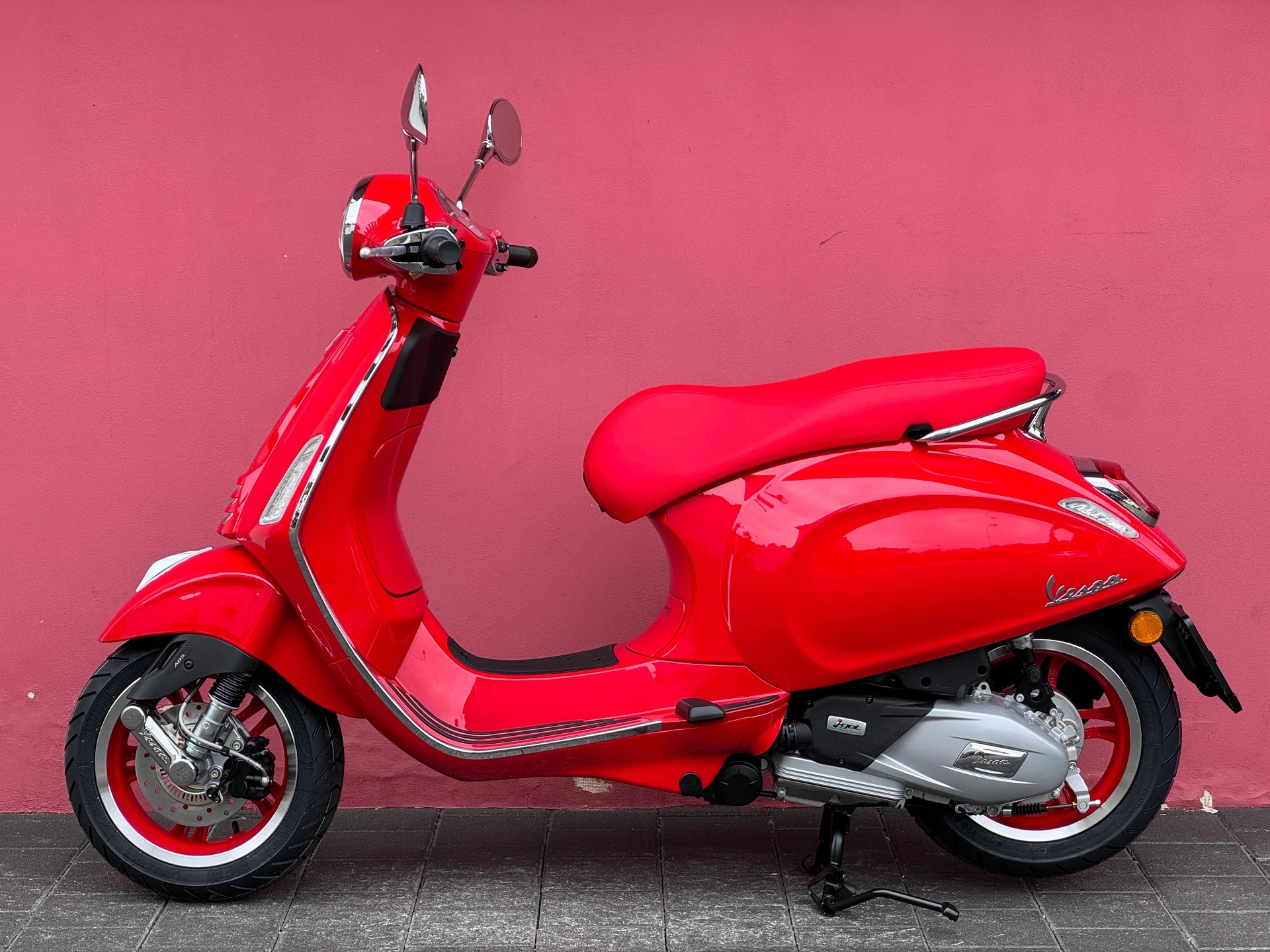 PIAGGIO Vespa 125 Primavera Red ABS-image-6