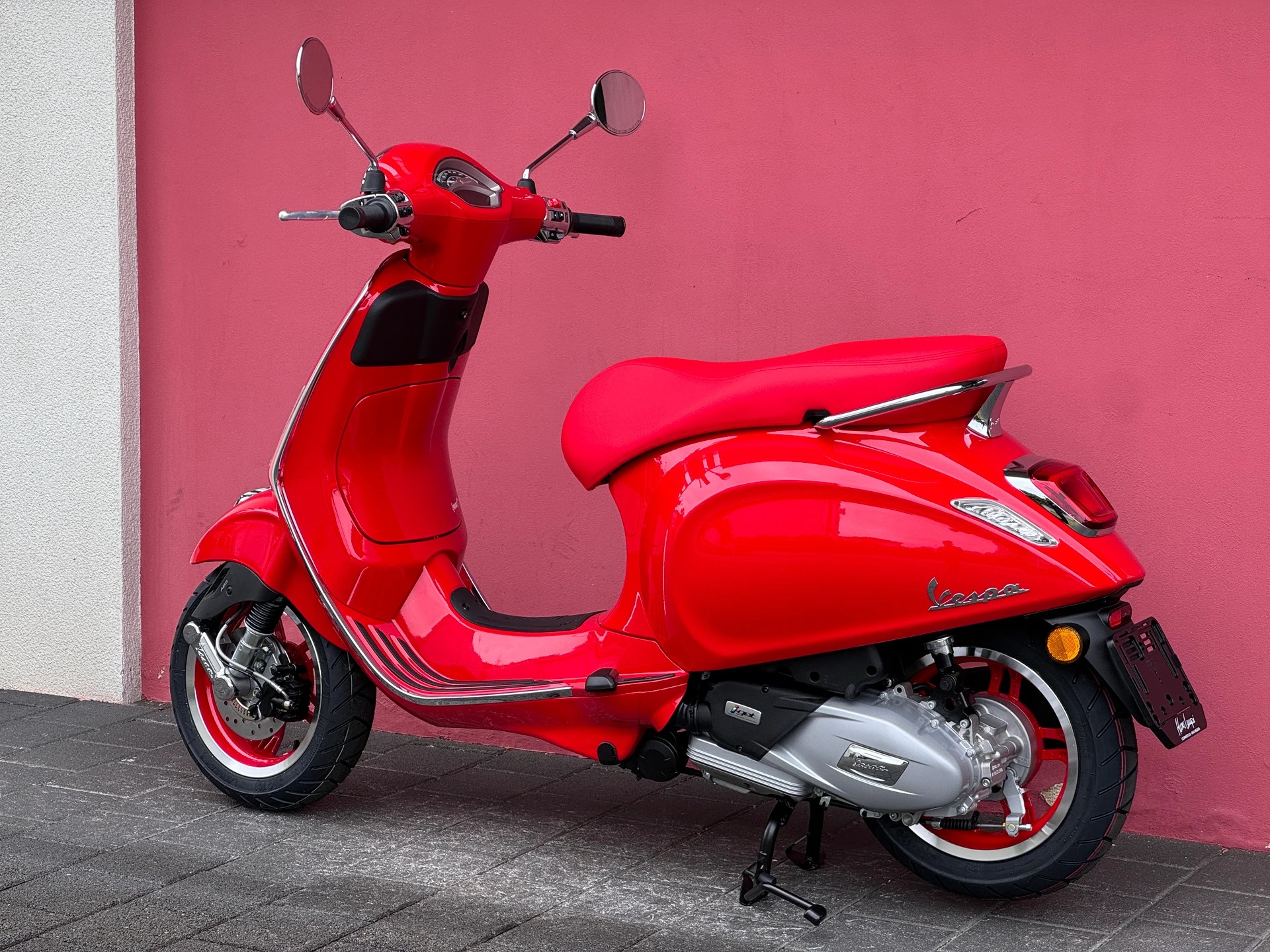 PIAGGIO Vespa 125 Primavera Red ABS-image-11