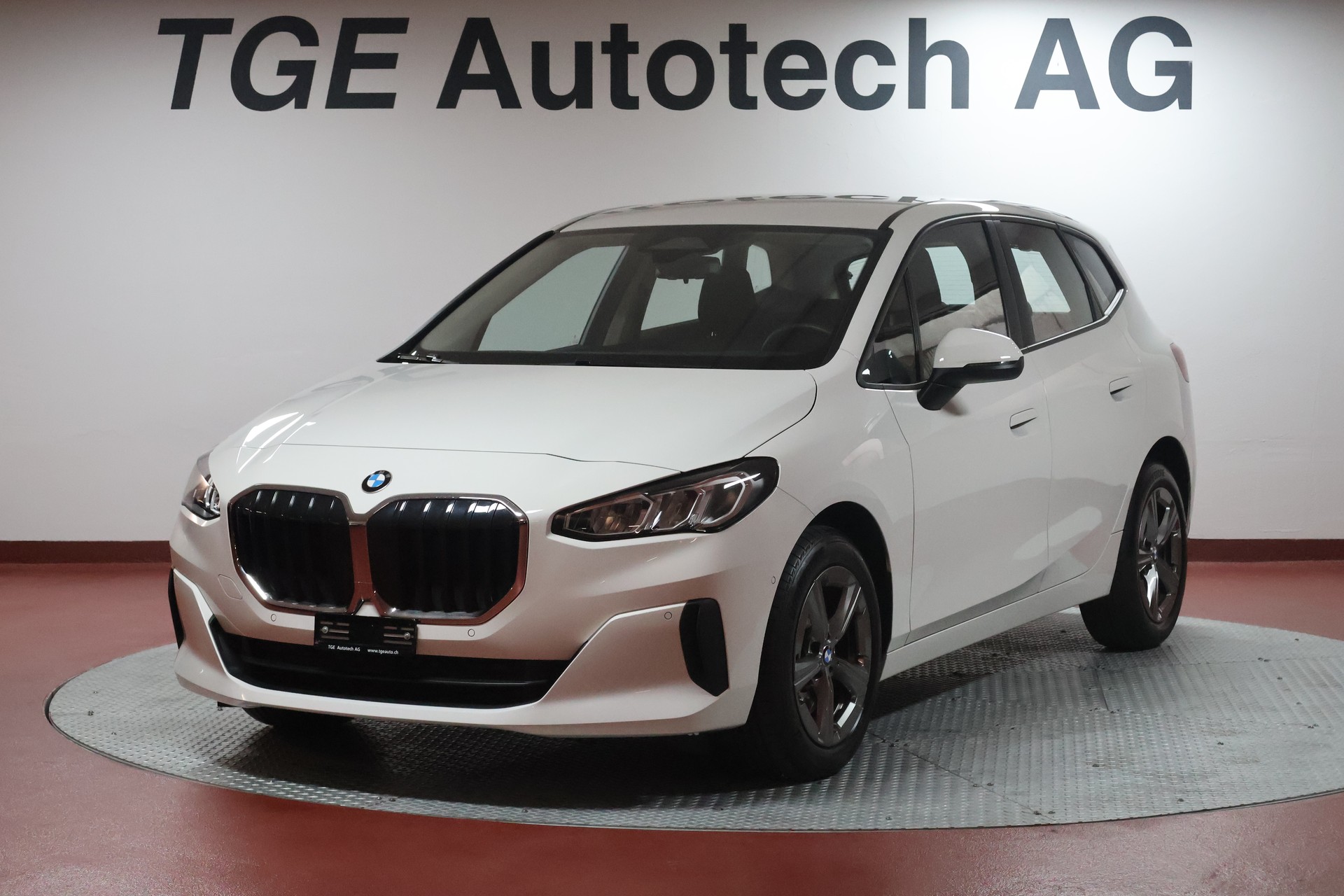 BMW 223d Active Tourer xDrive DKG