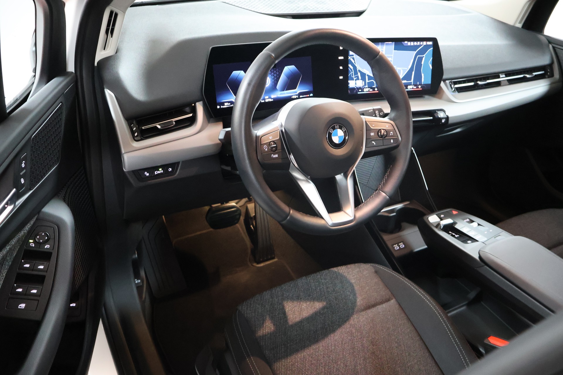BMW 223d Active Tourer xDrive DKG-image-7
