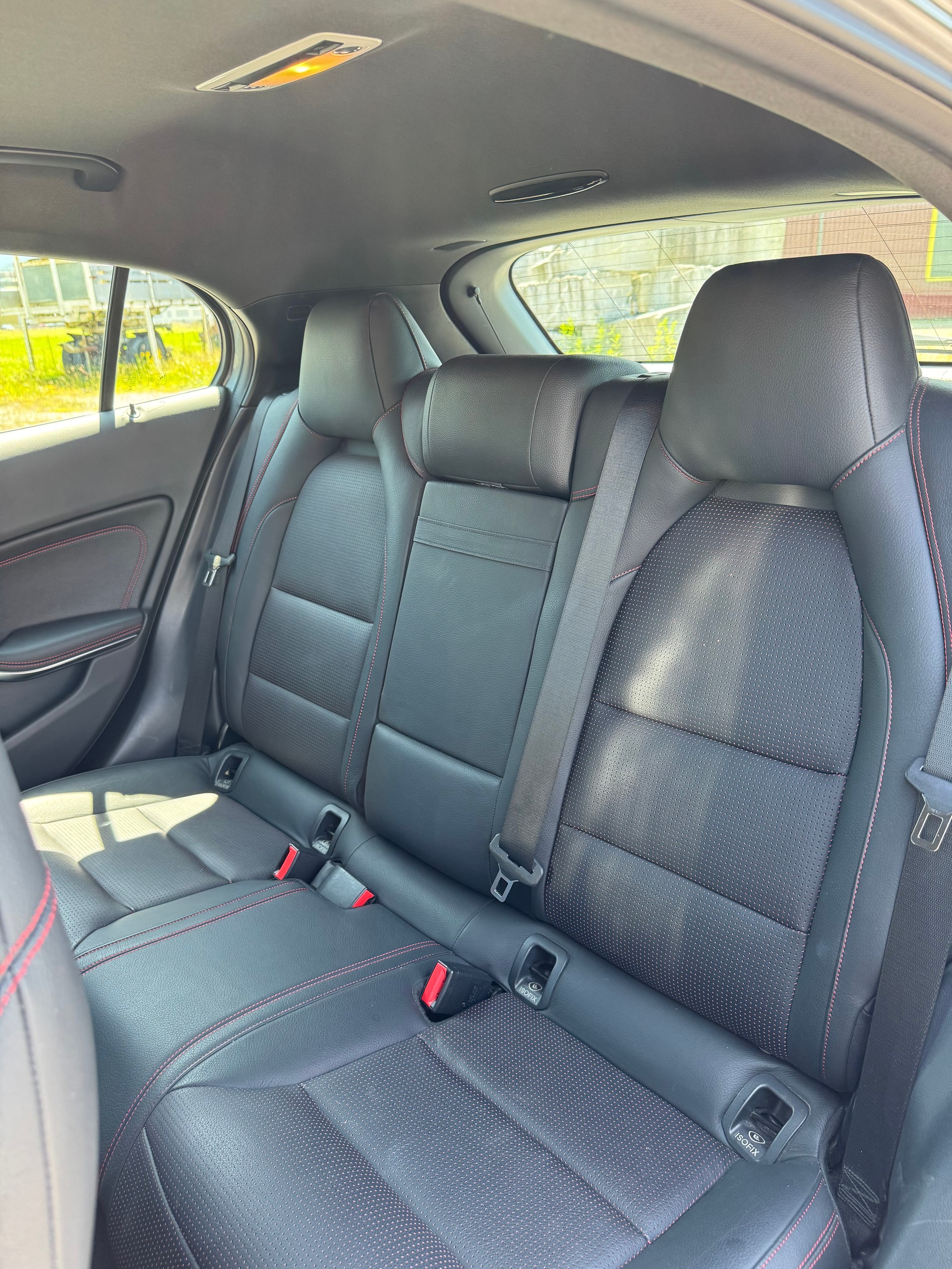 MERCEDES-BENZ GLA 45 AMG 4Matic 7G-DCT-image-16