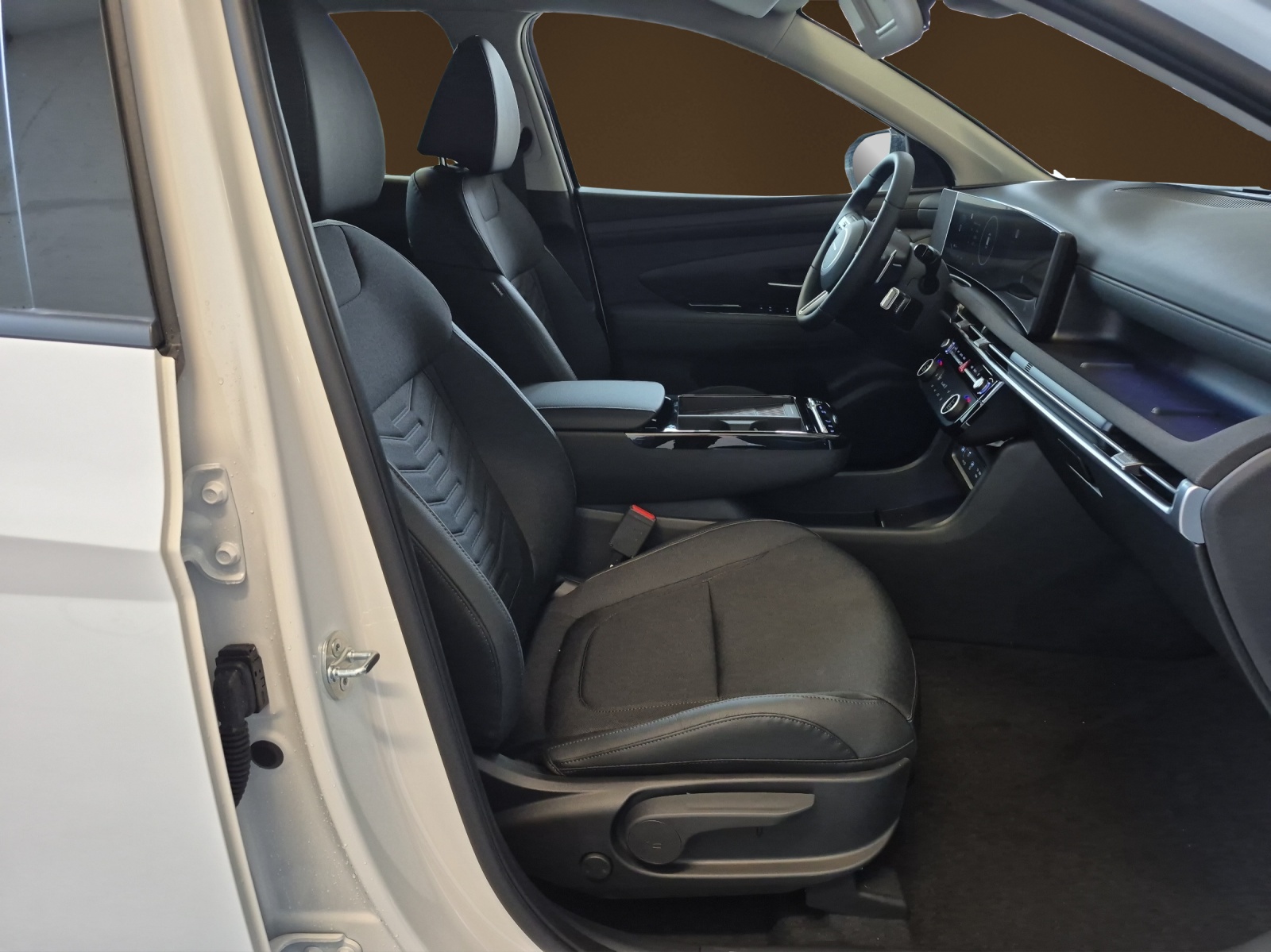 HYUNDAI Tucson 1.6 T-GDi HEV Amplia 4W-image-5