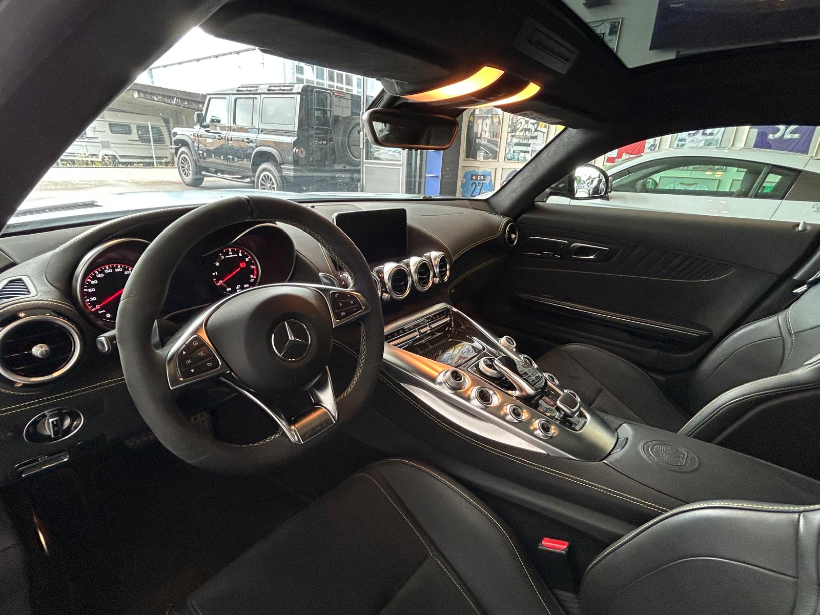 MERCEDES-BENZ AMG GT S-image-12