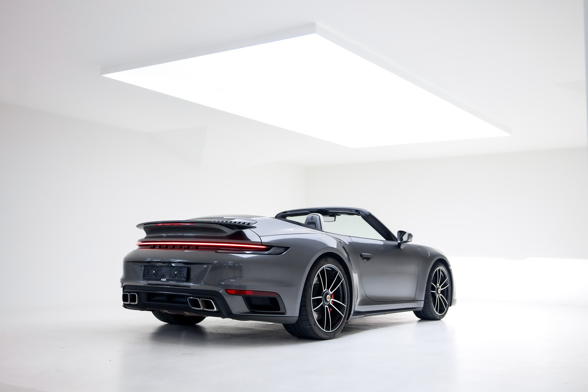 PORSCHE 911 Turbo Cabriolet PDK-image-10
