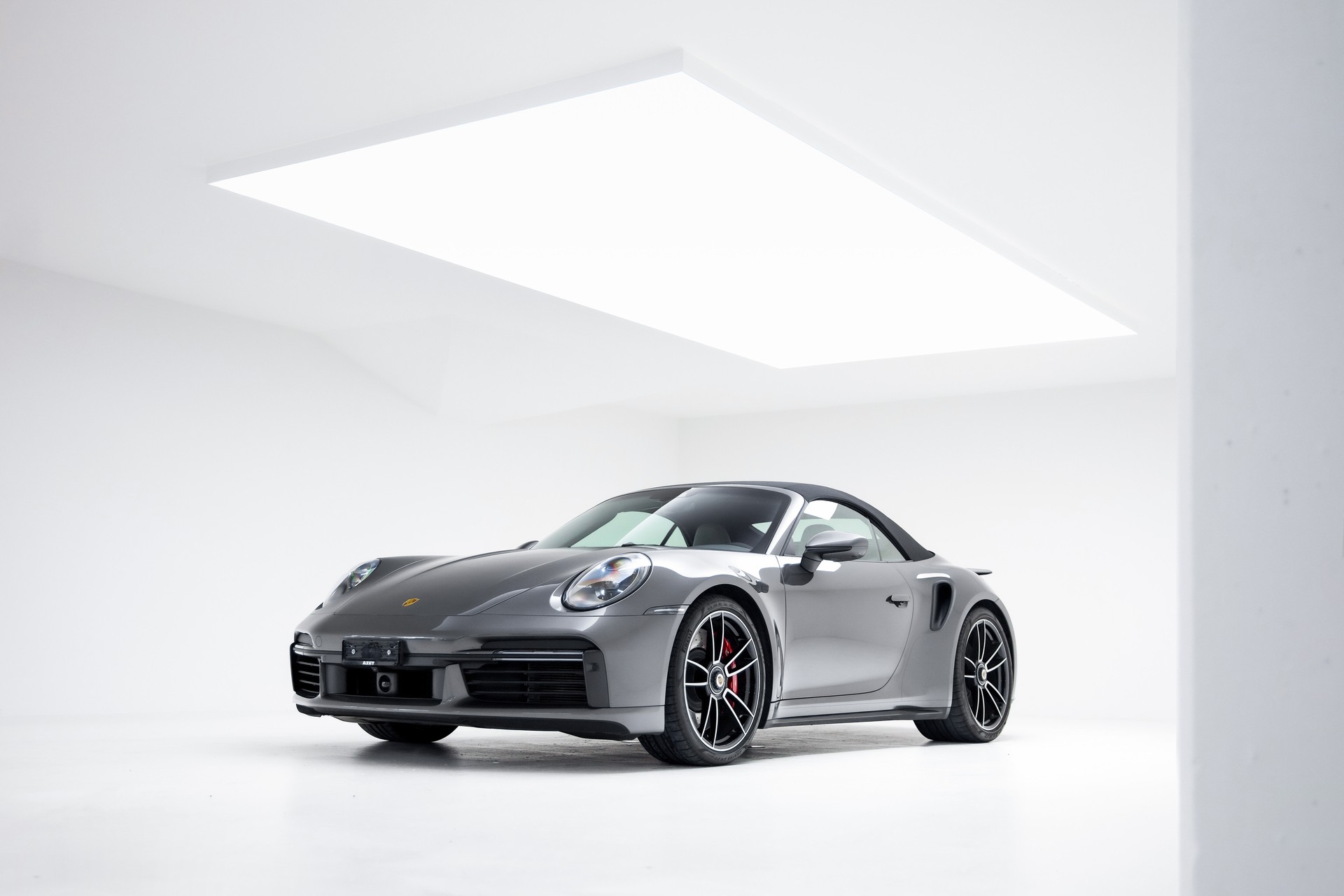 PORSCHE 911 Turbo Cabriolet PDK-image-2
