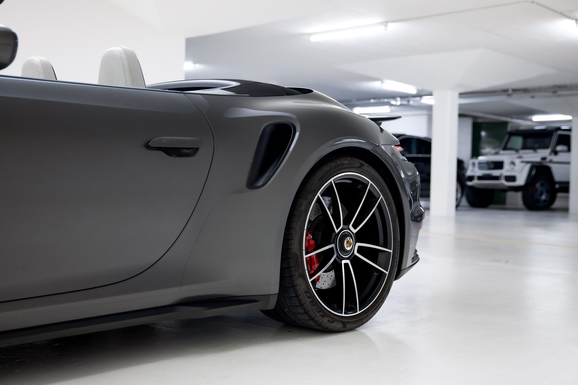 PORSCHE 911 Turbo Cabriolet PDK-image-16